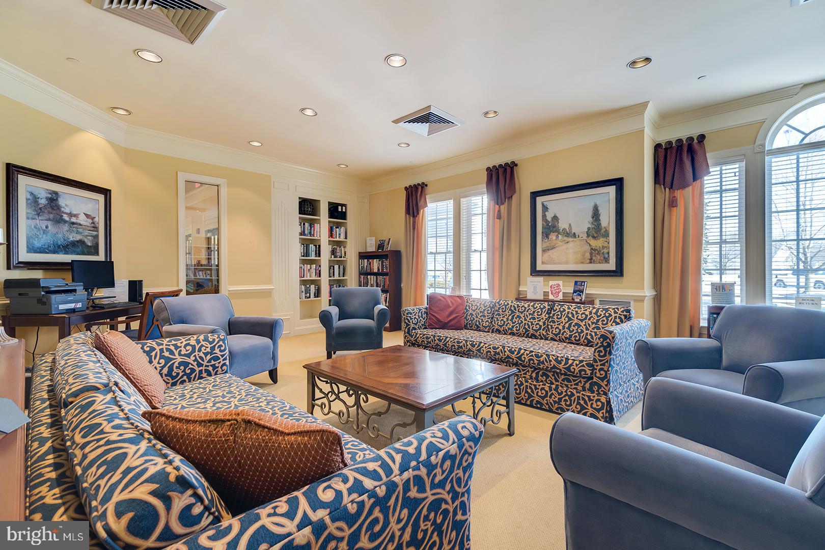 EASTON CLUB EAST - Residential