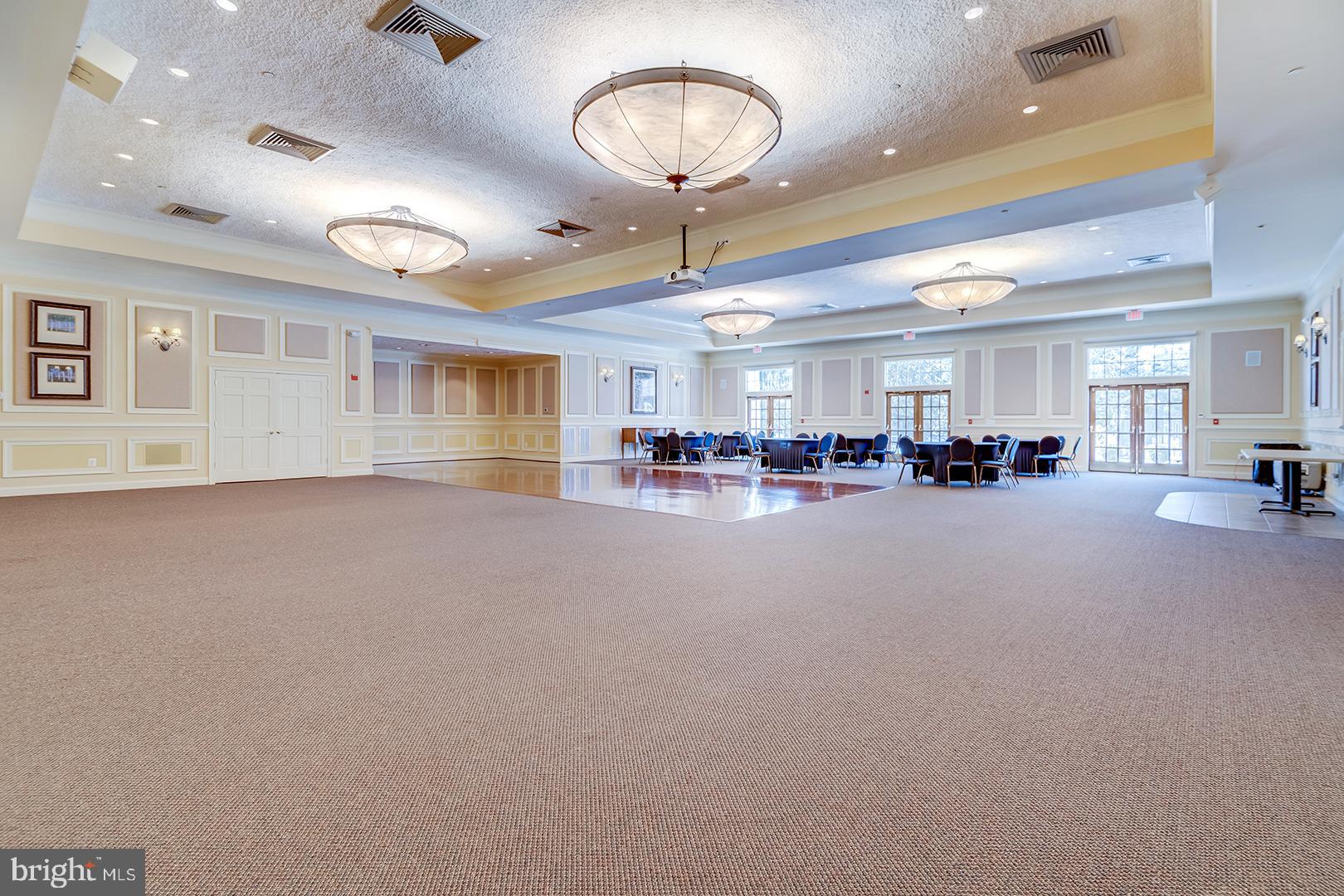 EASTON CLUB EAST - Residential