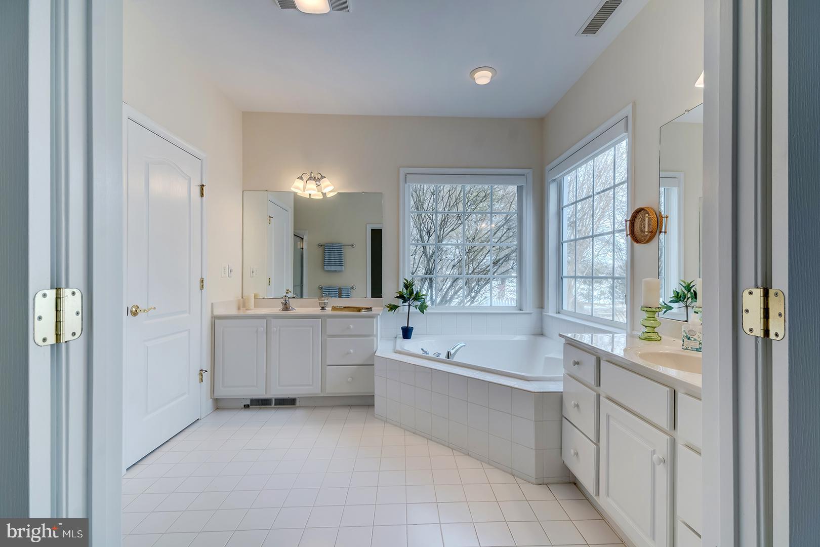 EASTON CLUB EAST - Residential