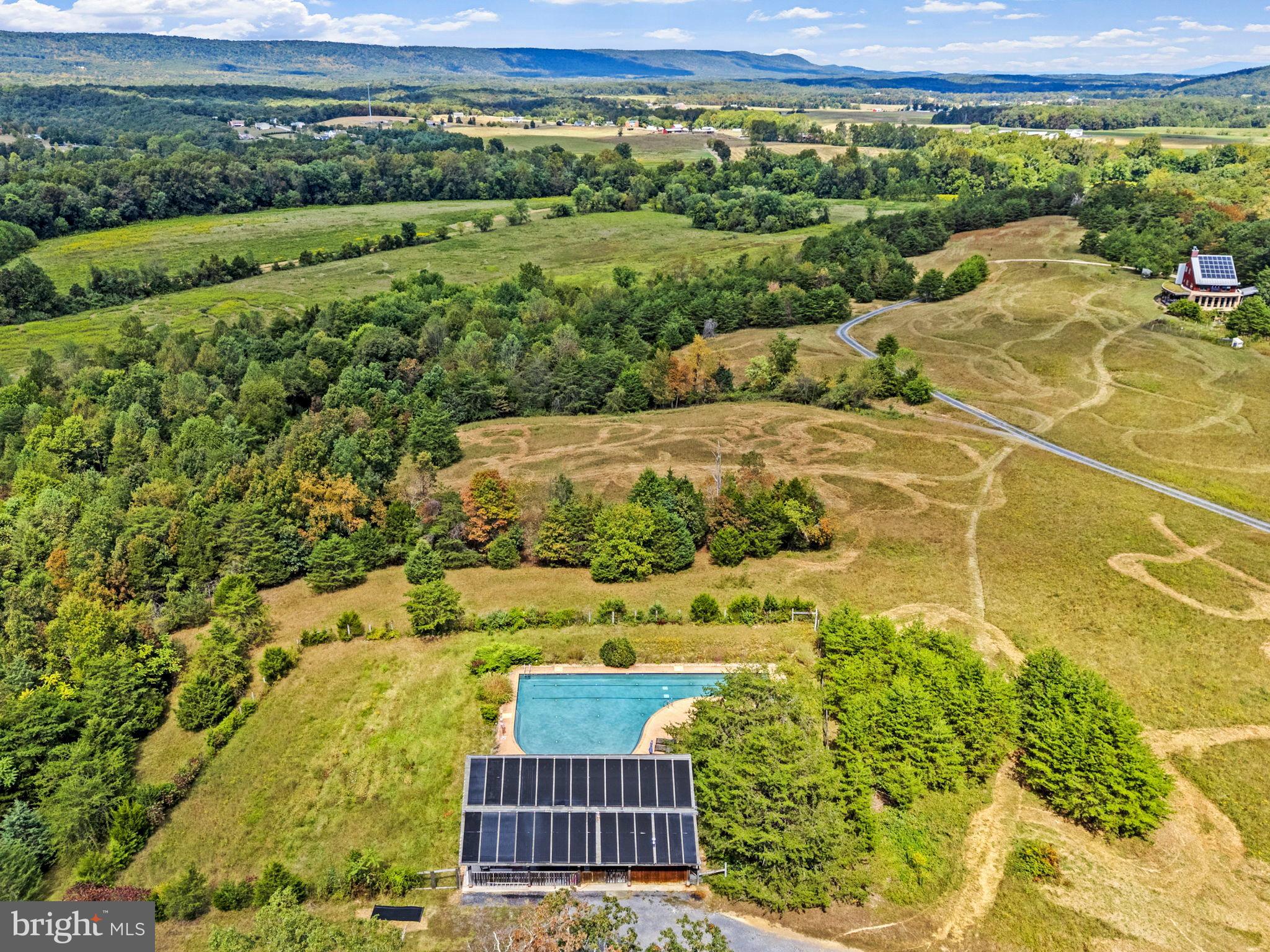 BROOMGRASS - Residential