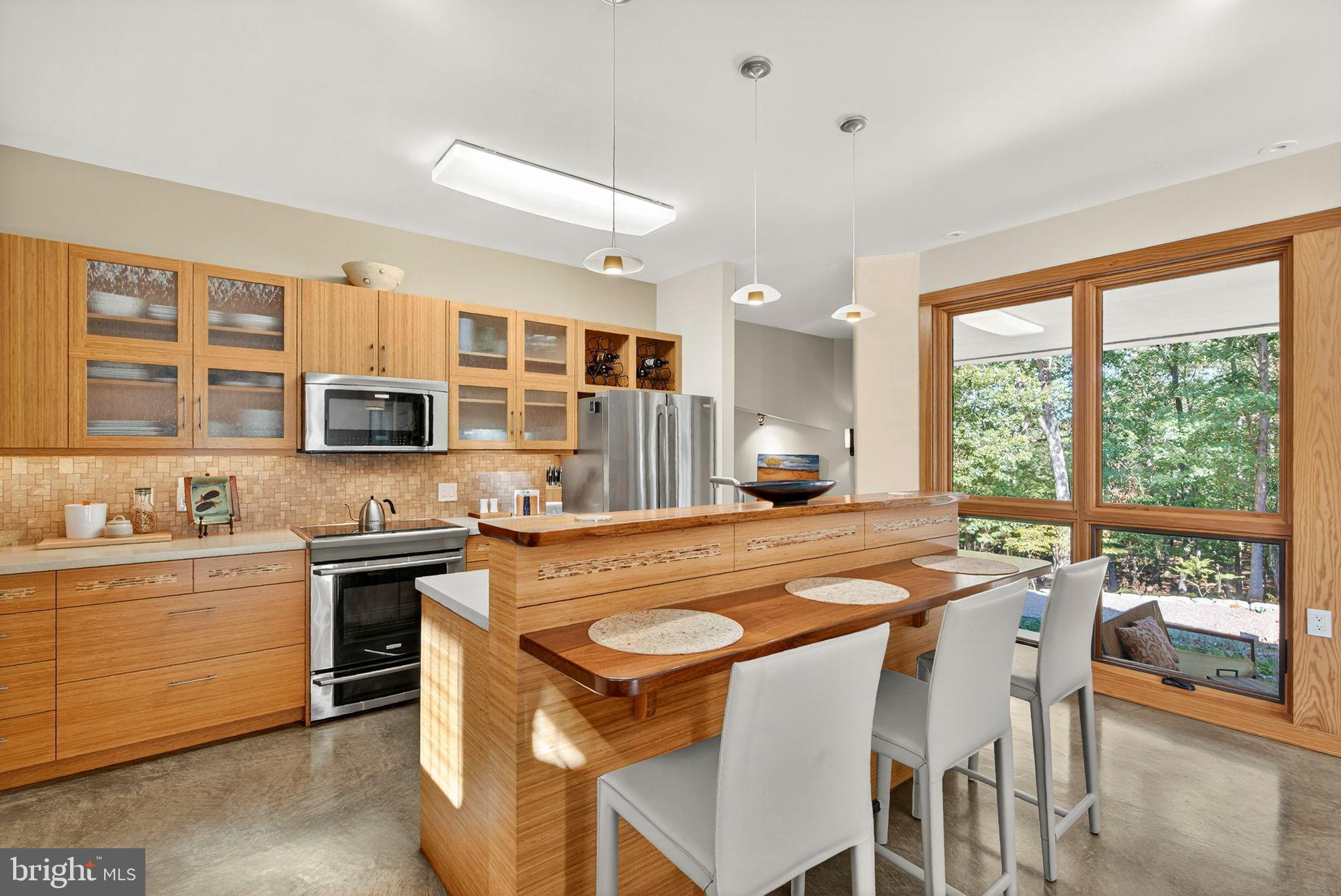 BROOMGRASS - Residential