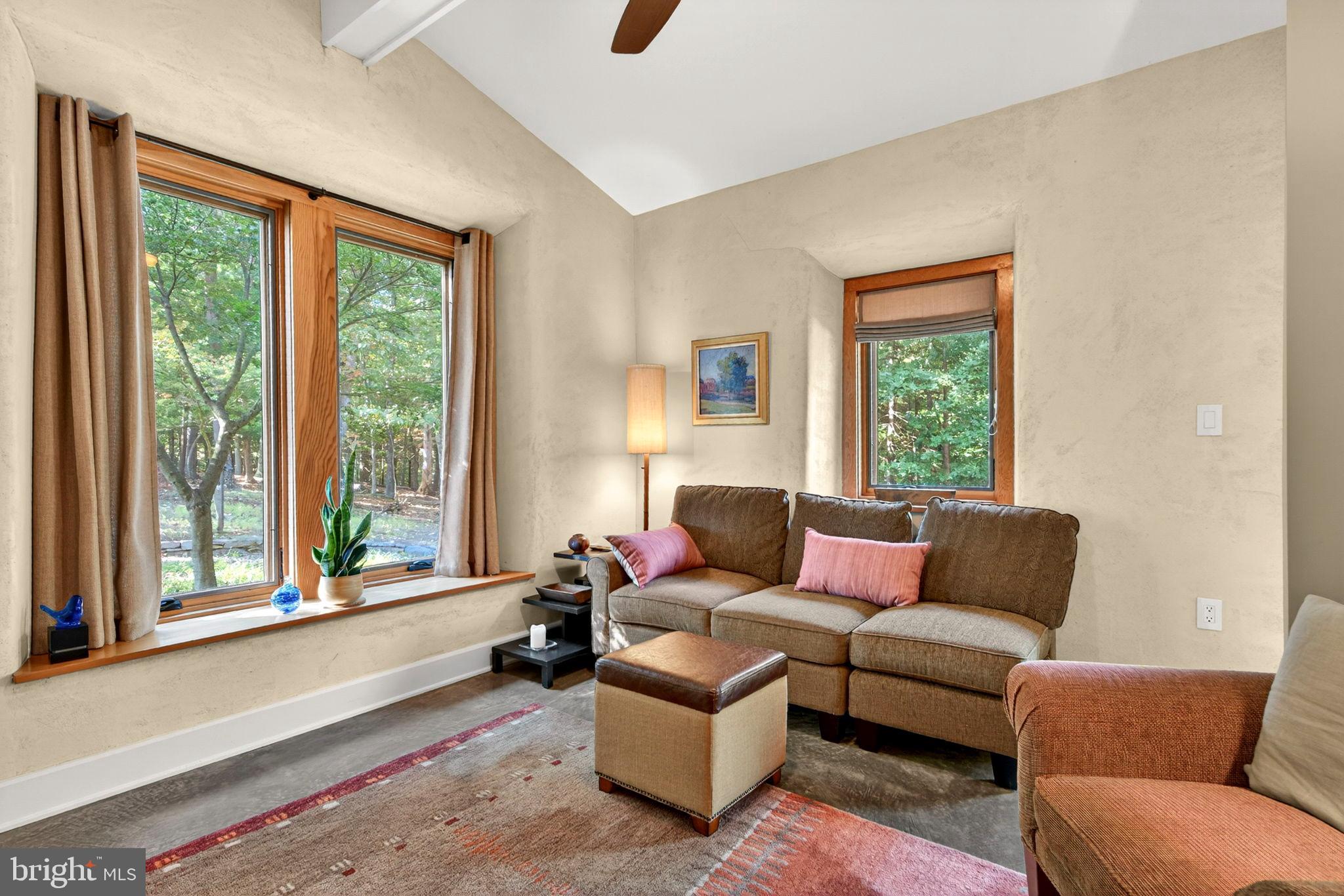 BROOMGRASS - Residential