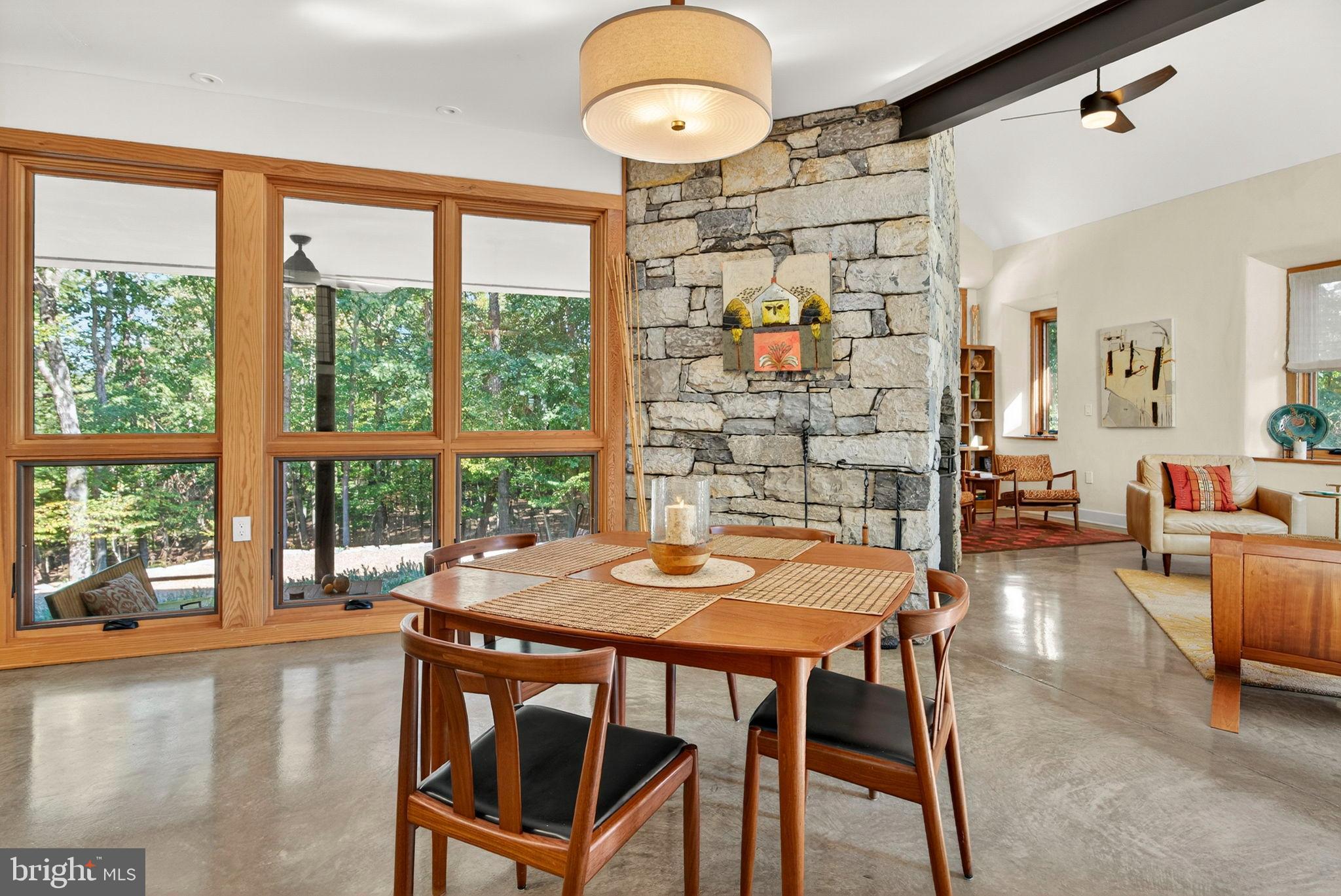 BROOMGRASS - Residential