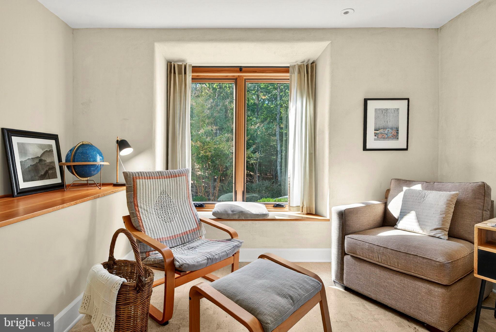 BROOMGRASS - Residential