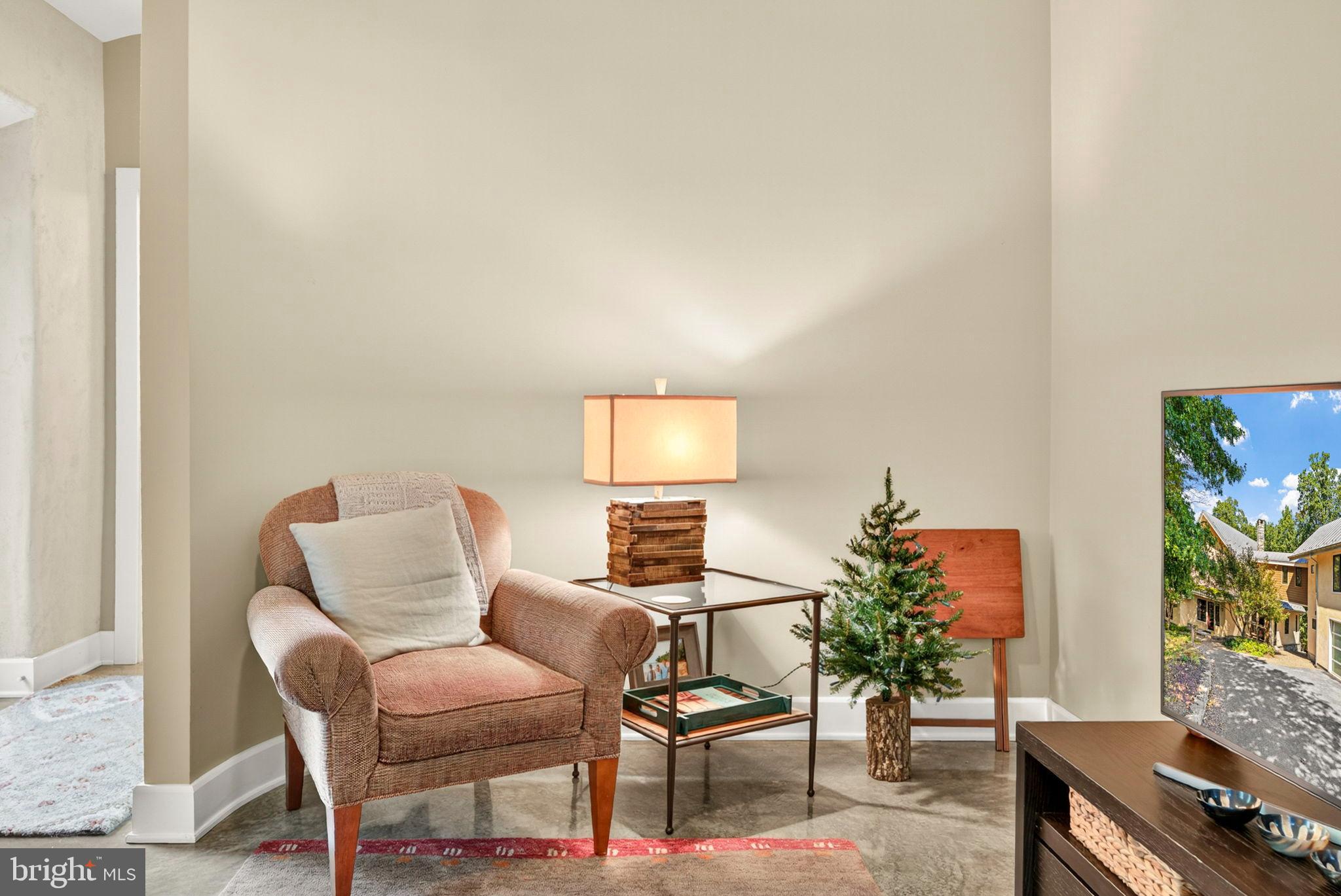 BROOMGRASS - Residential