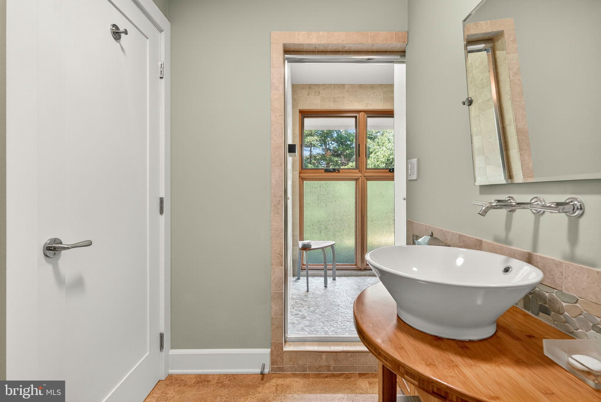 BROOMGRASS - Residential