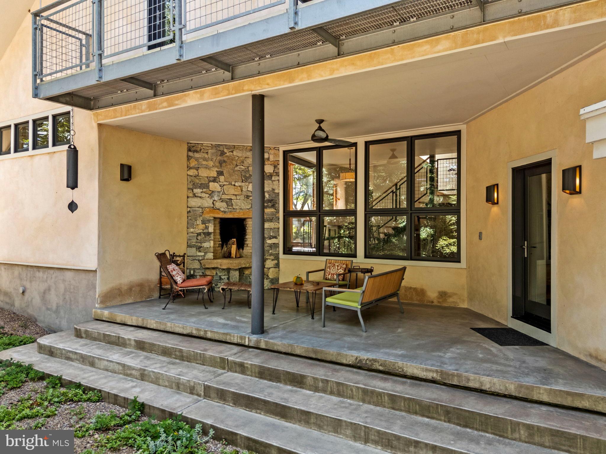 BROOMGRASS - Residential