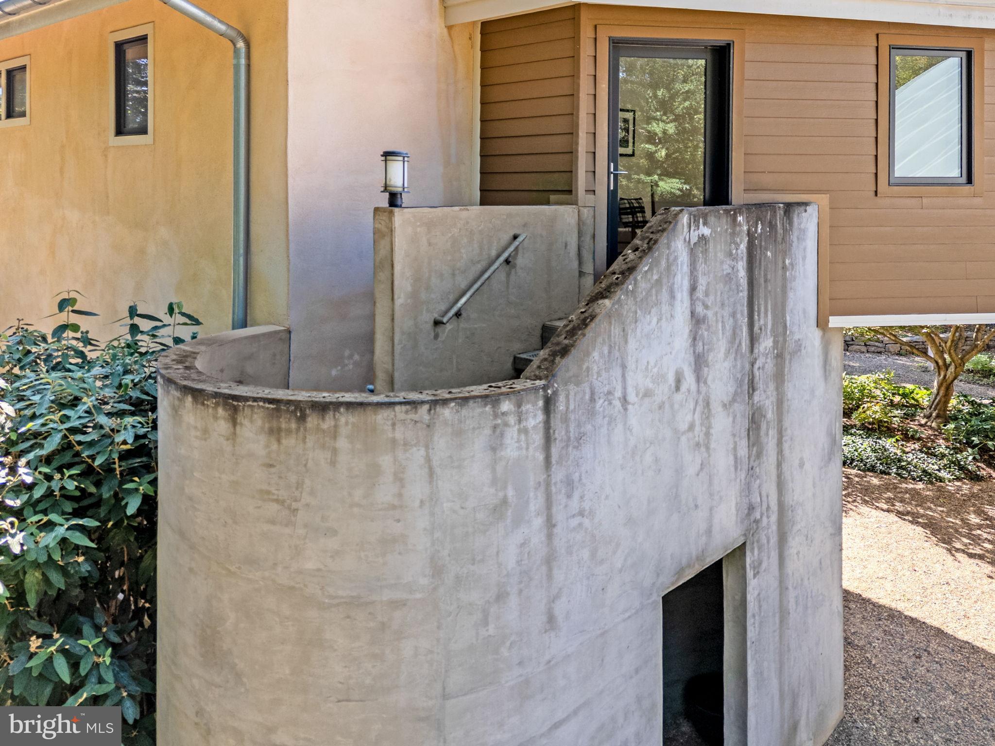 BROOMGRASS - Residential