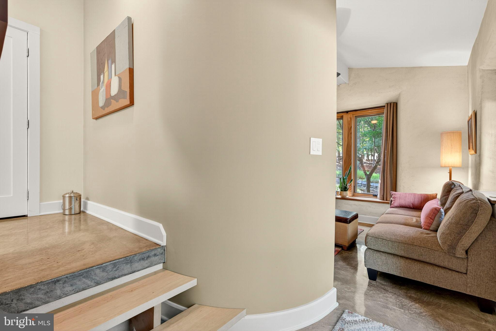 BROOMGRASS - Residential