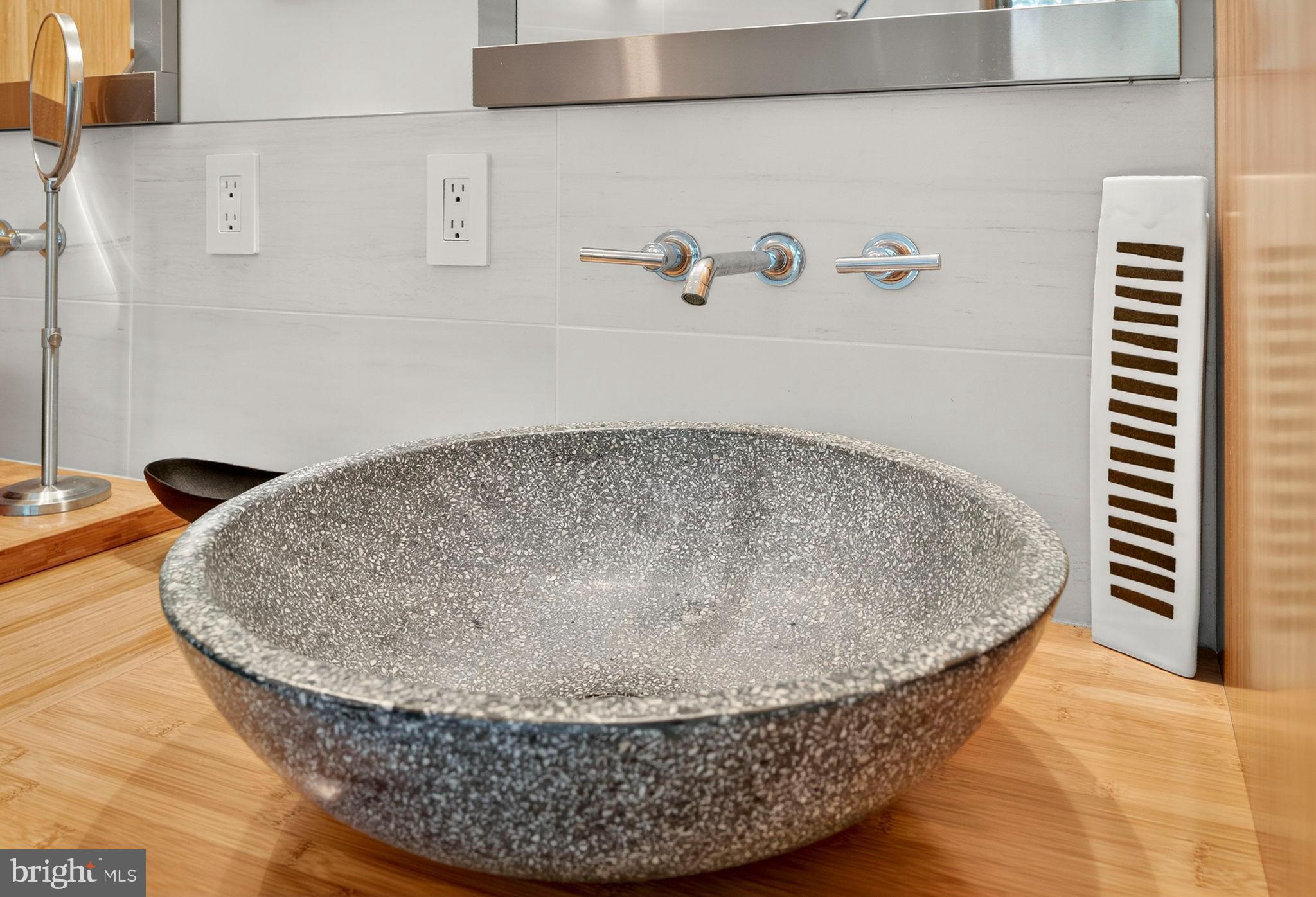 BROOMGRASS - Residential