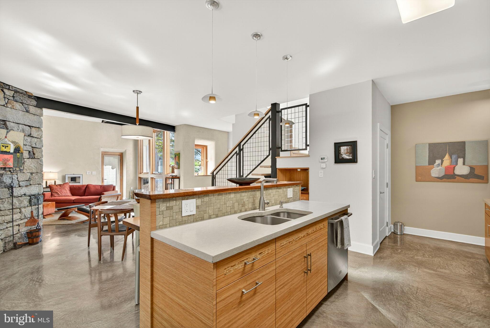 BROOMGRASS - Residential