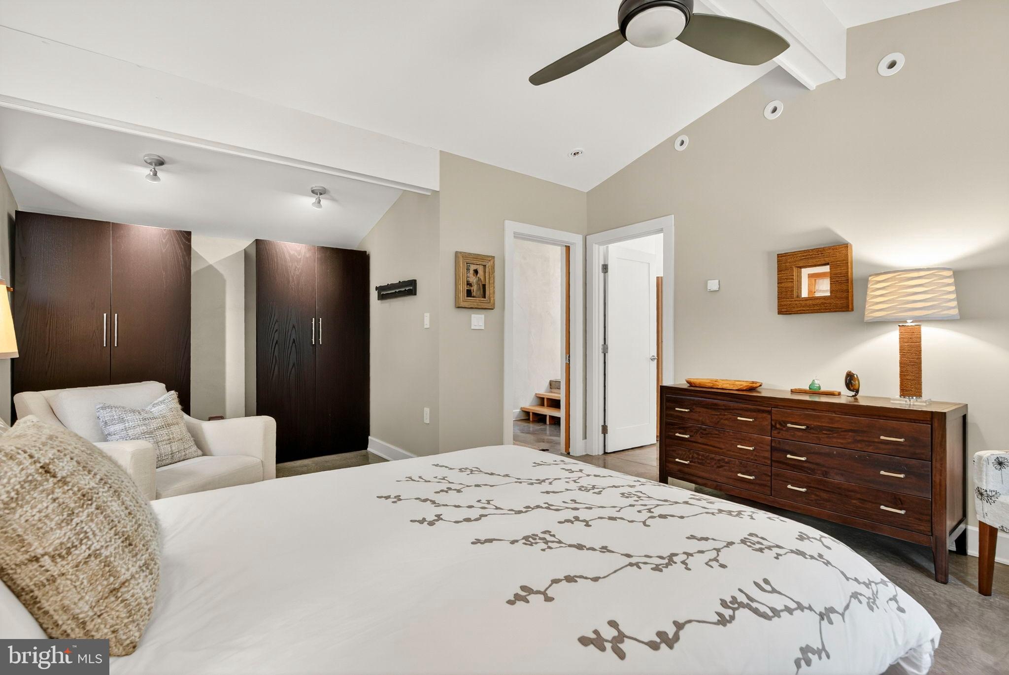 BROOMGRASS - Residential