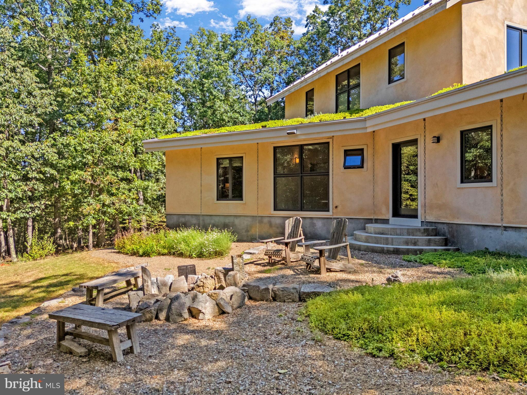 BROOMGRASS - Residential