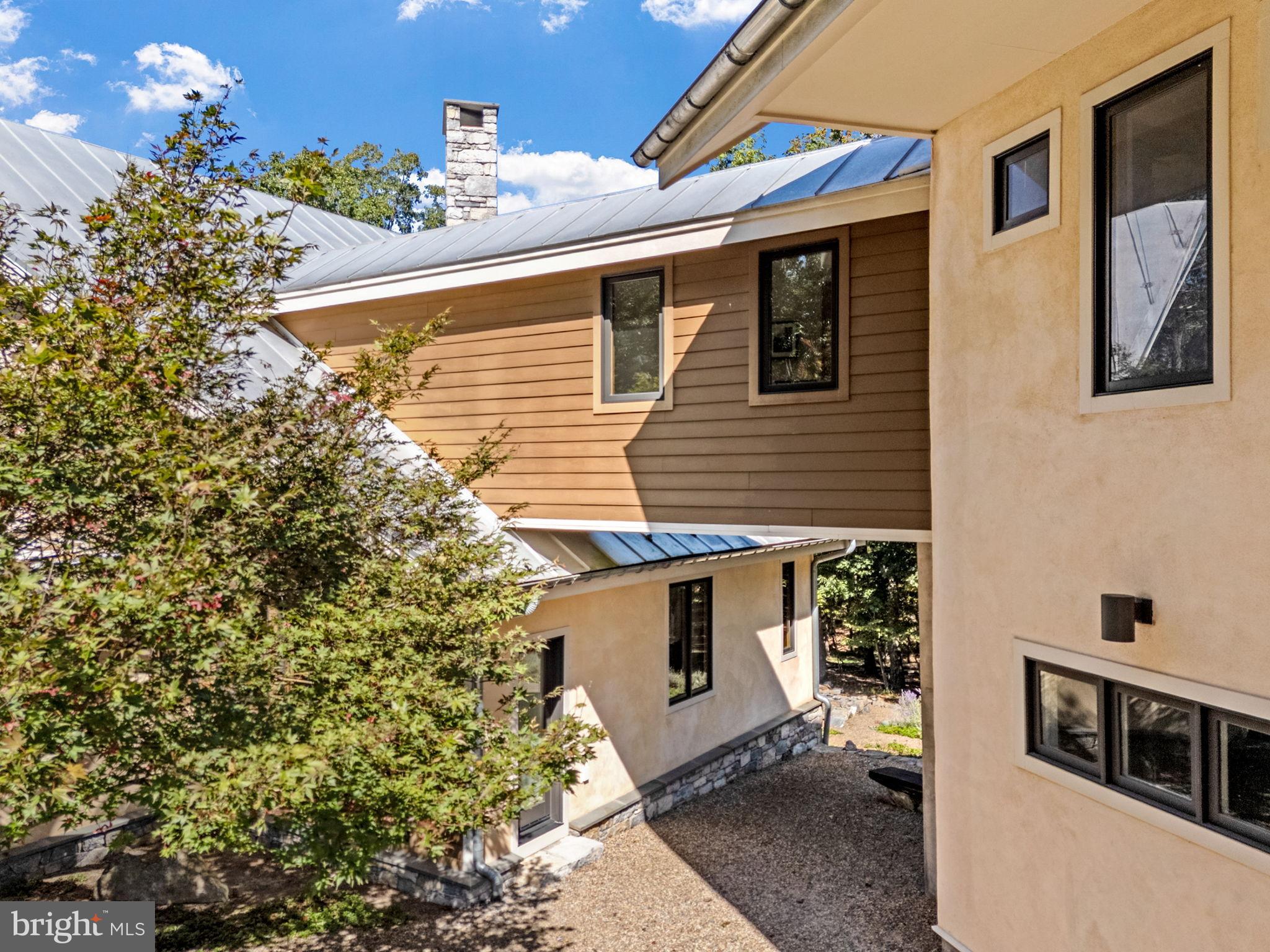 BROOMGRASS - Residential