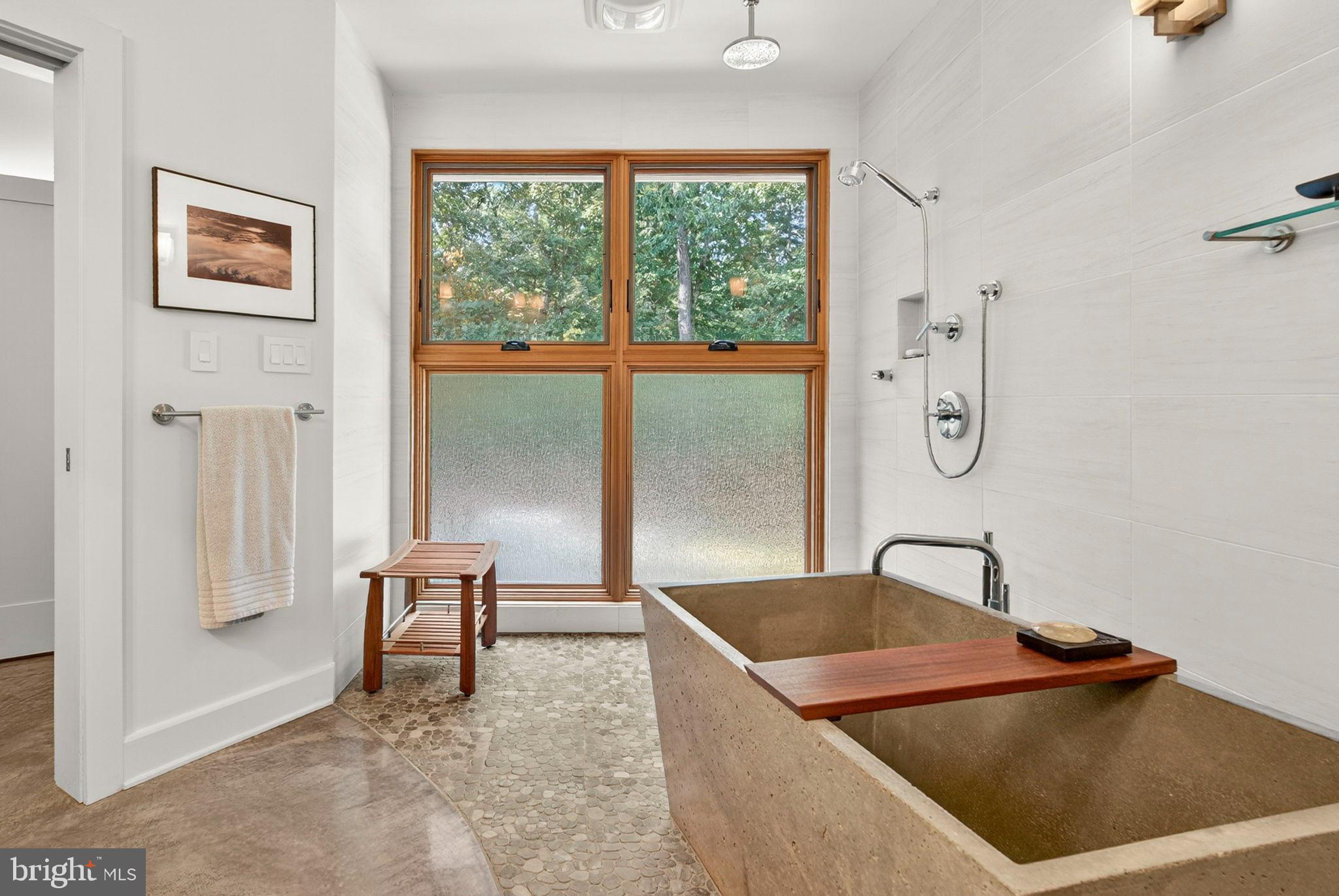 BROOMGRASS - Residential