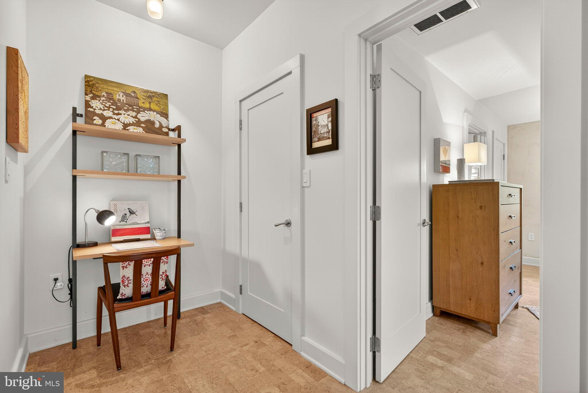 BROOMGRASS - Residential