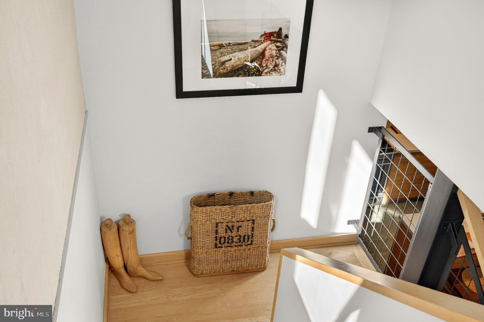 BROOMGRASS - Residential