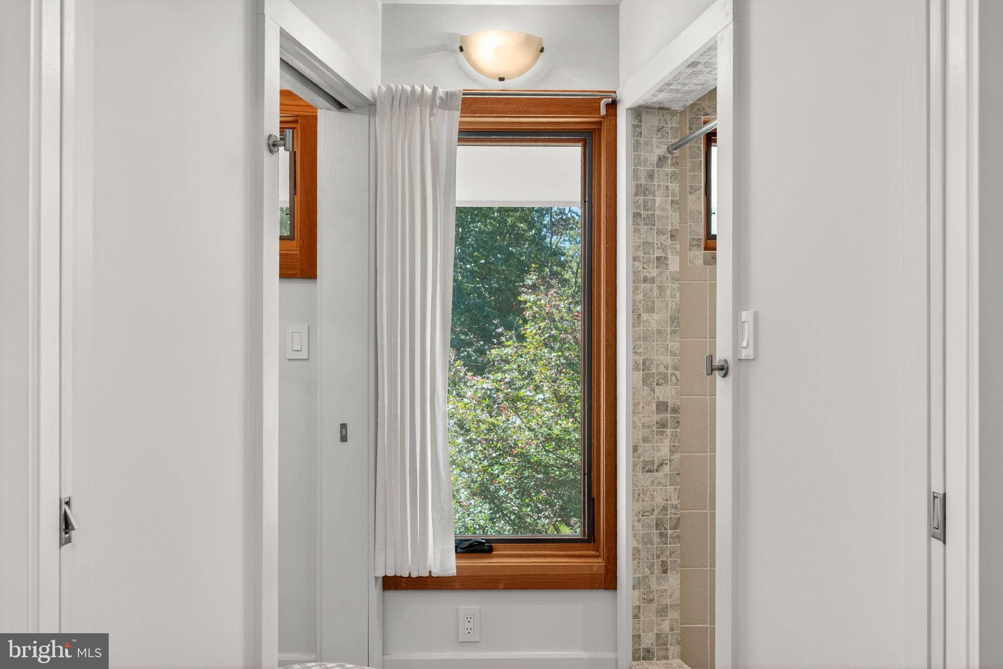 BROOMGRASS - Residential