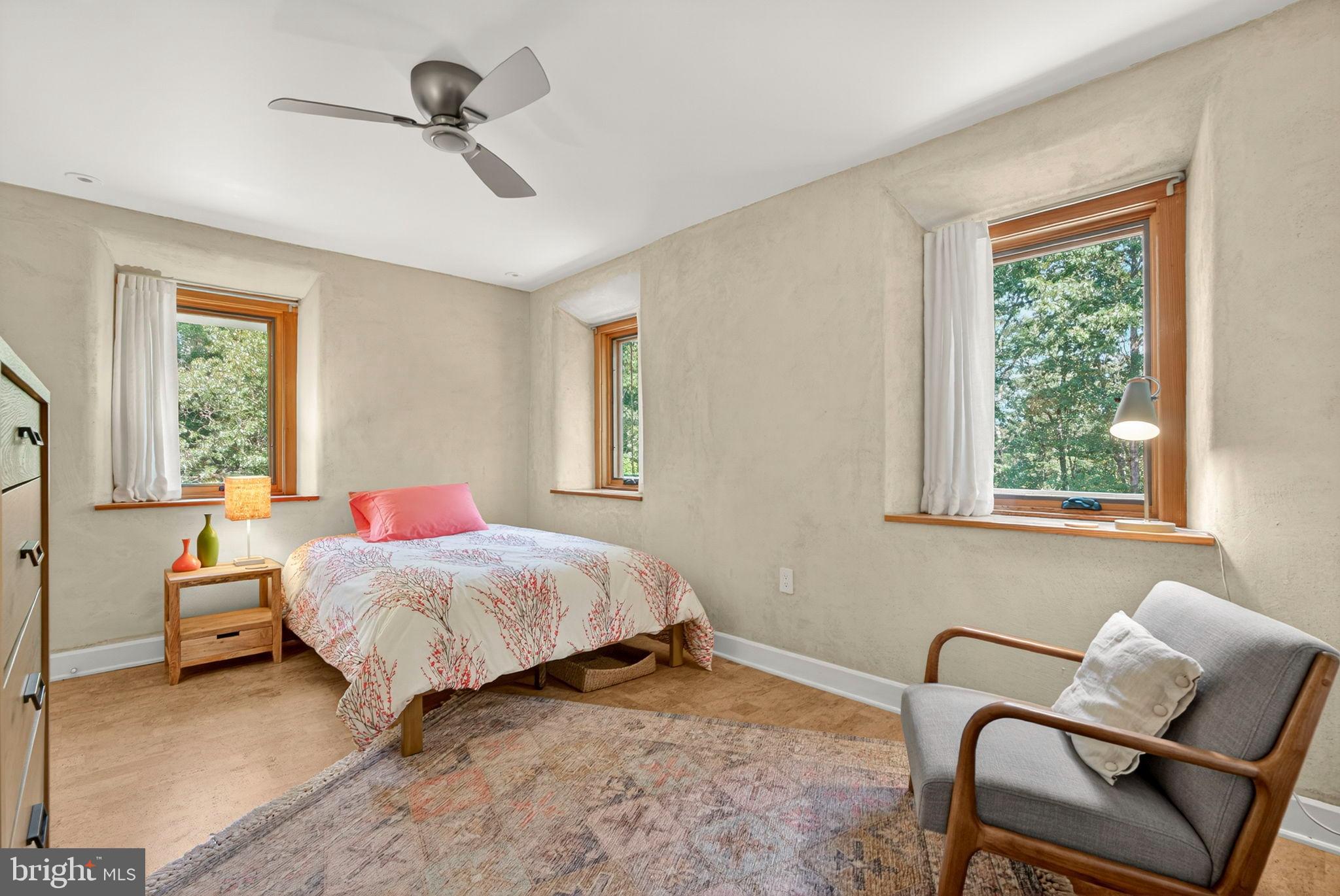 BROOMGRASS - Residential