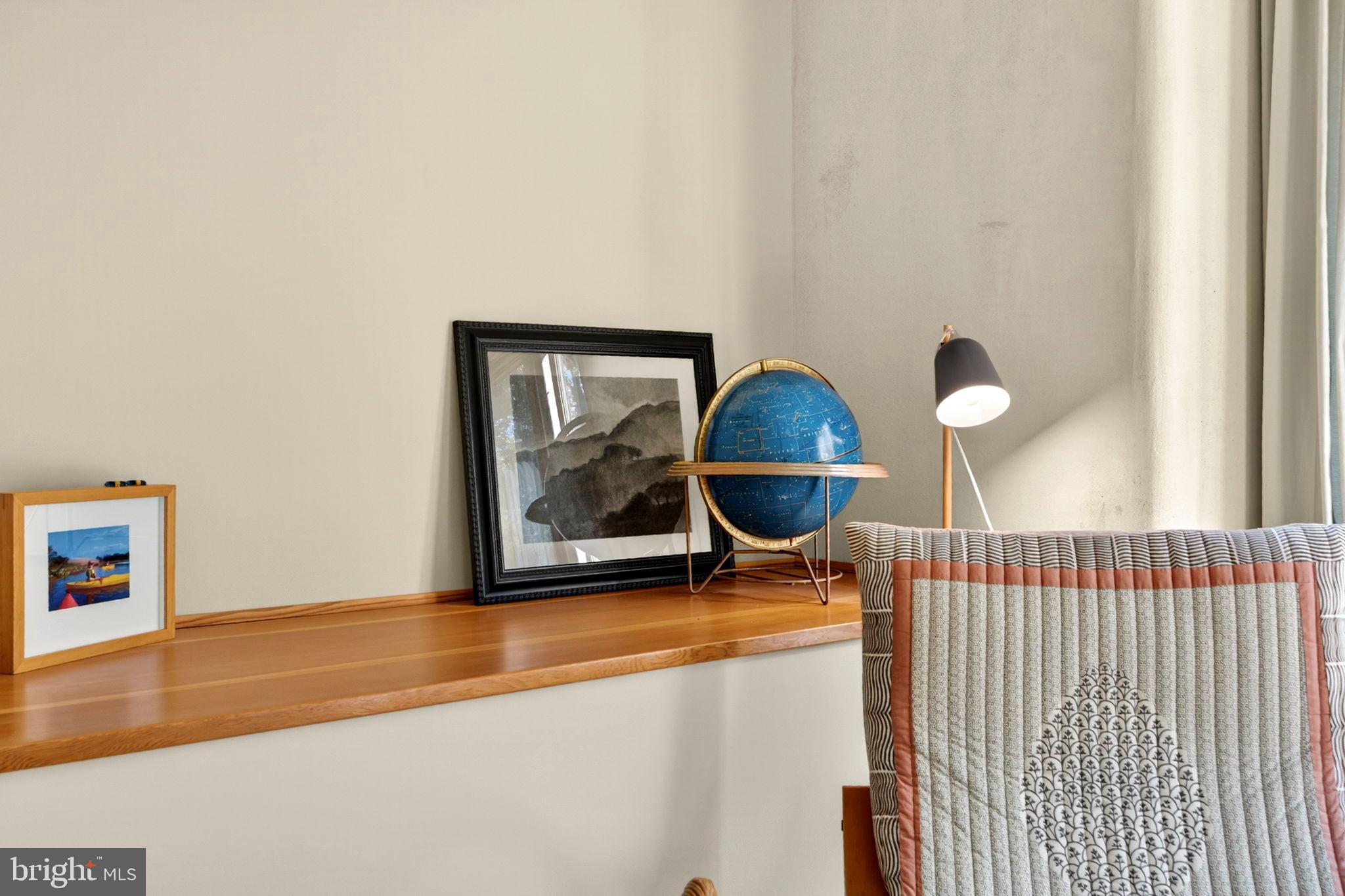 BROOMGRASS - Residential