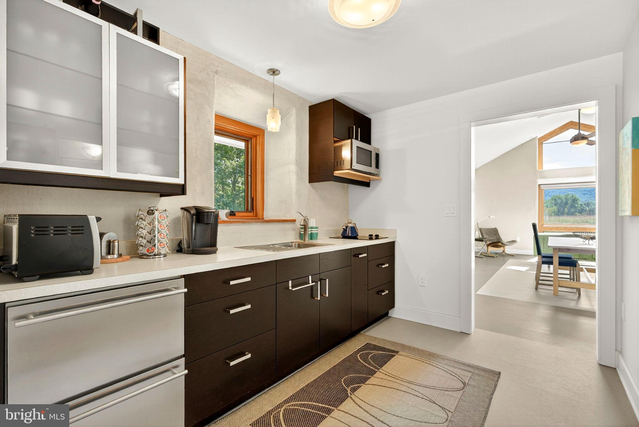 BROOMGRASS - Residential