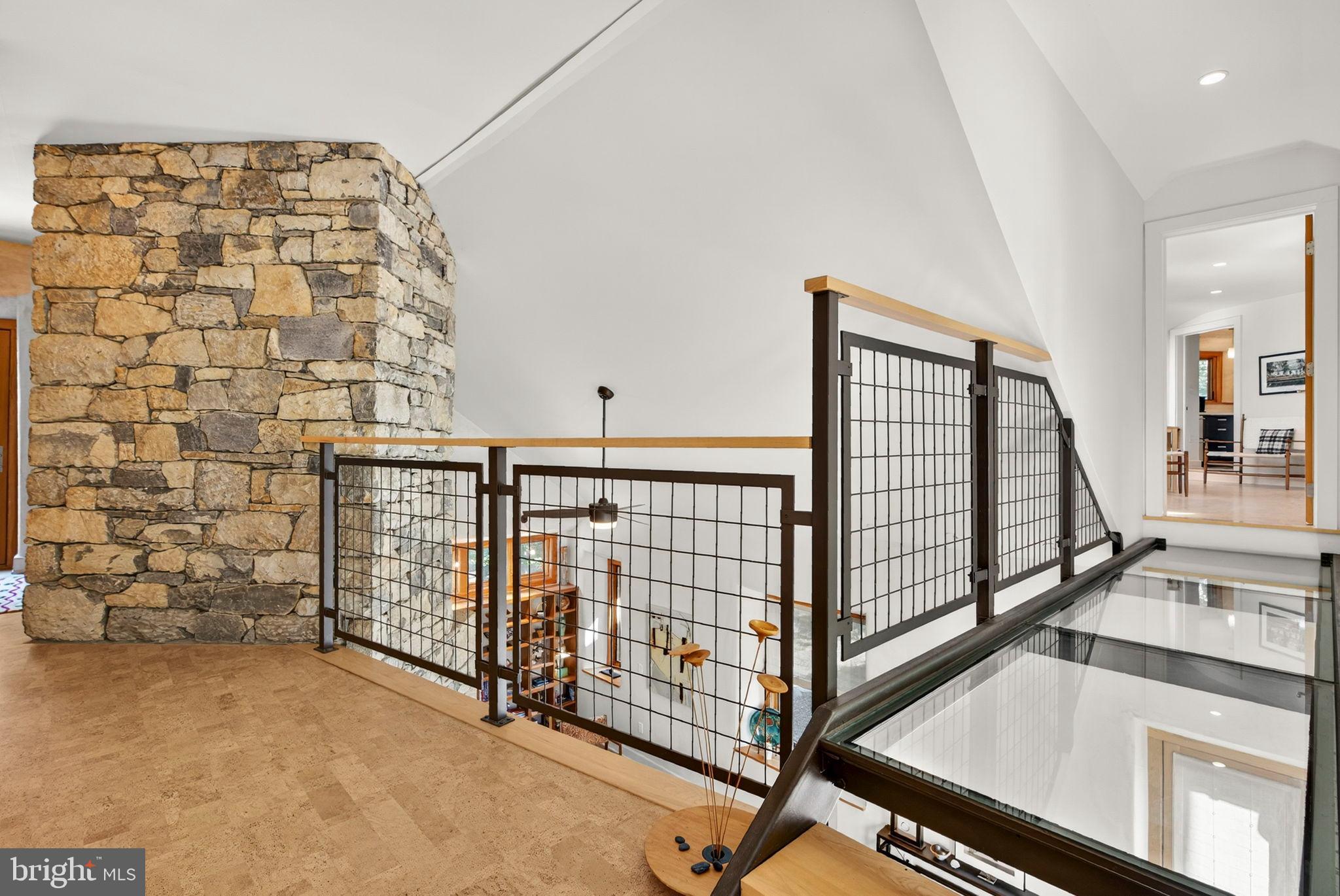 BROOMGRASS - Residential