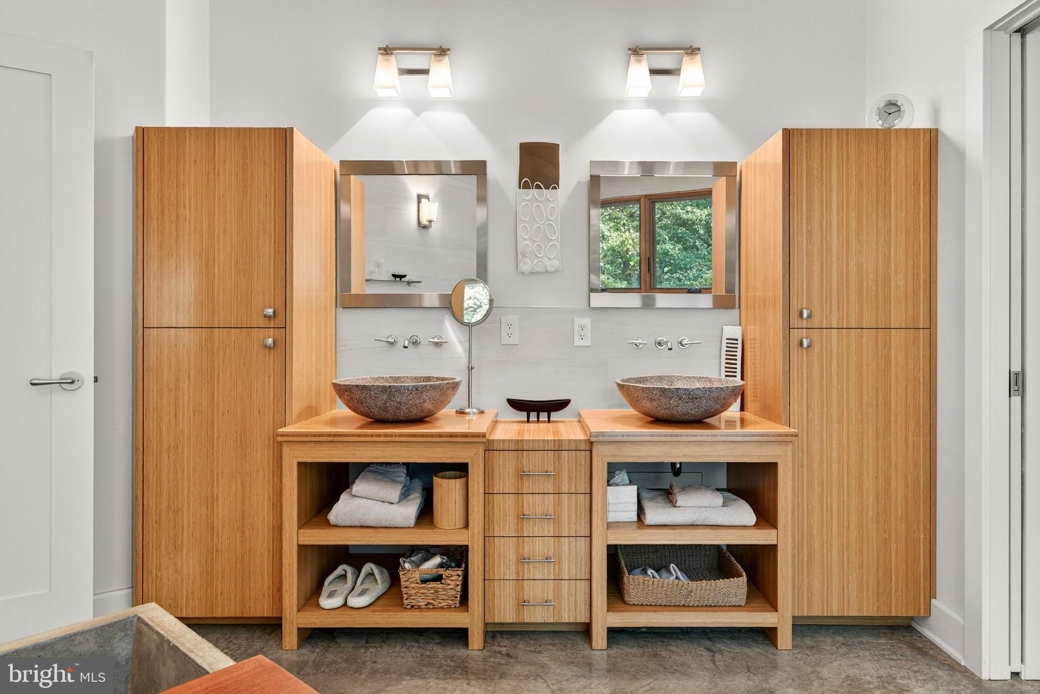 BROOMGRASS - Residential