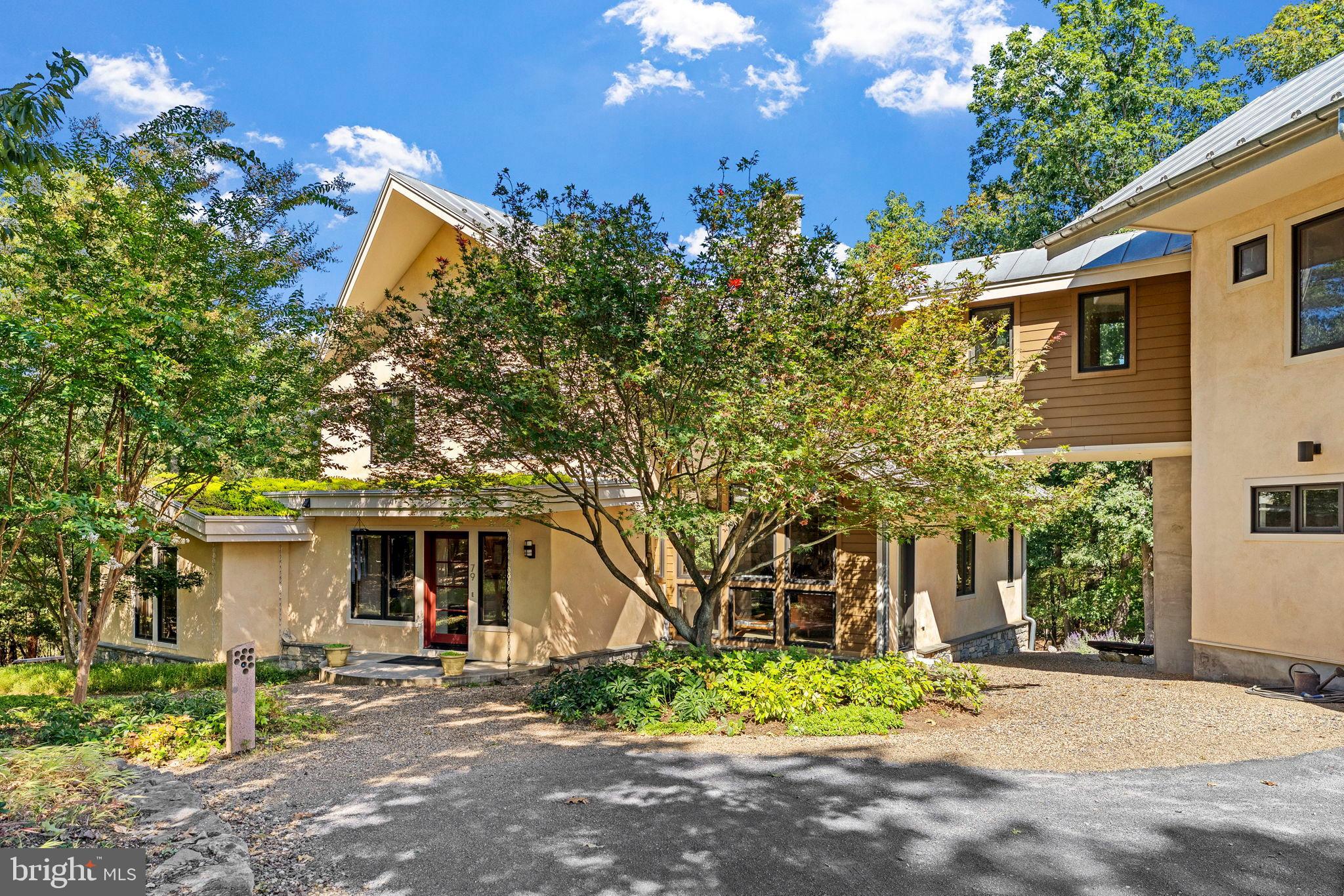 BROOMGRASS - Residential