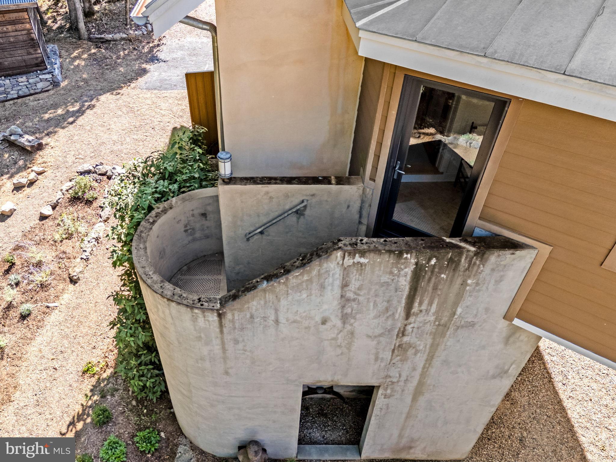 BROOMGRASS - Residential