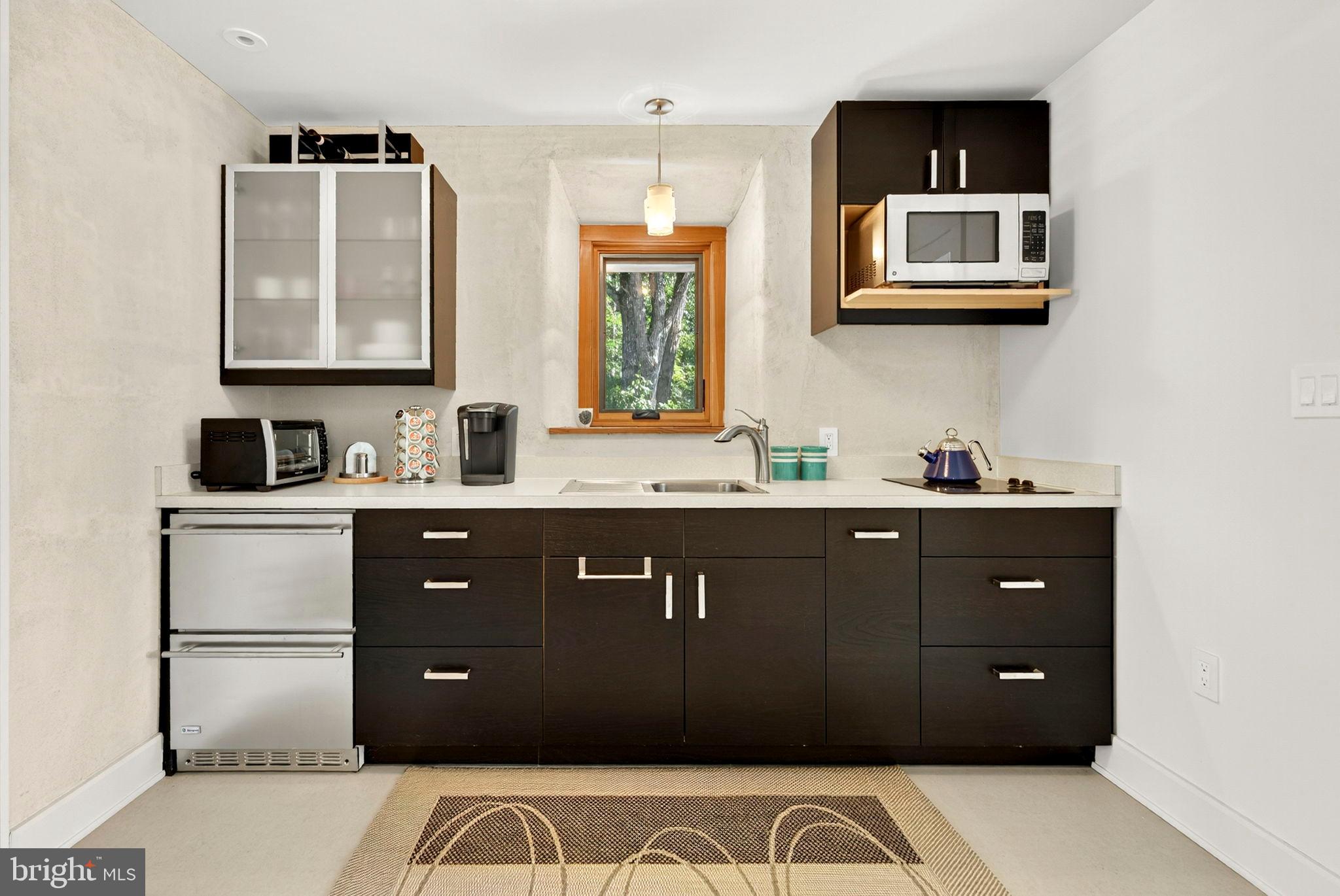 BROOMGRASS - Residential