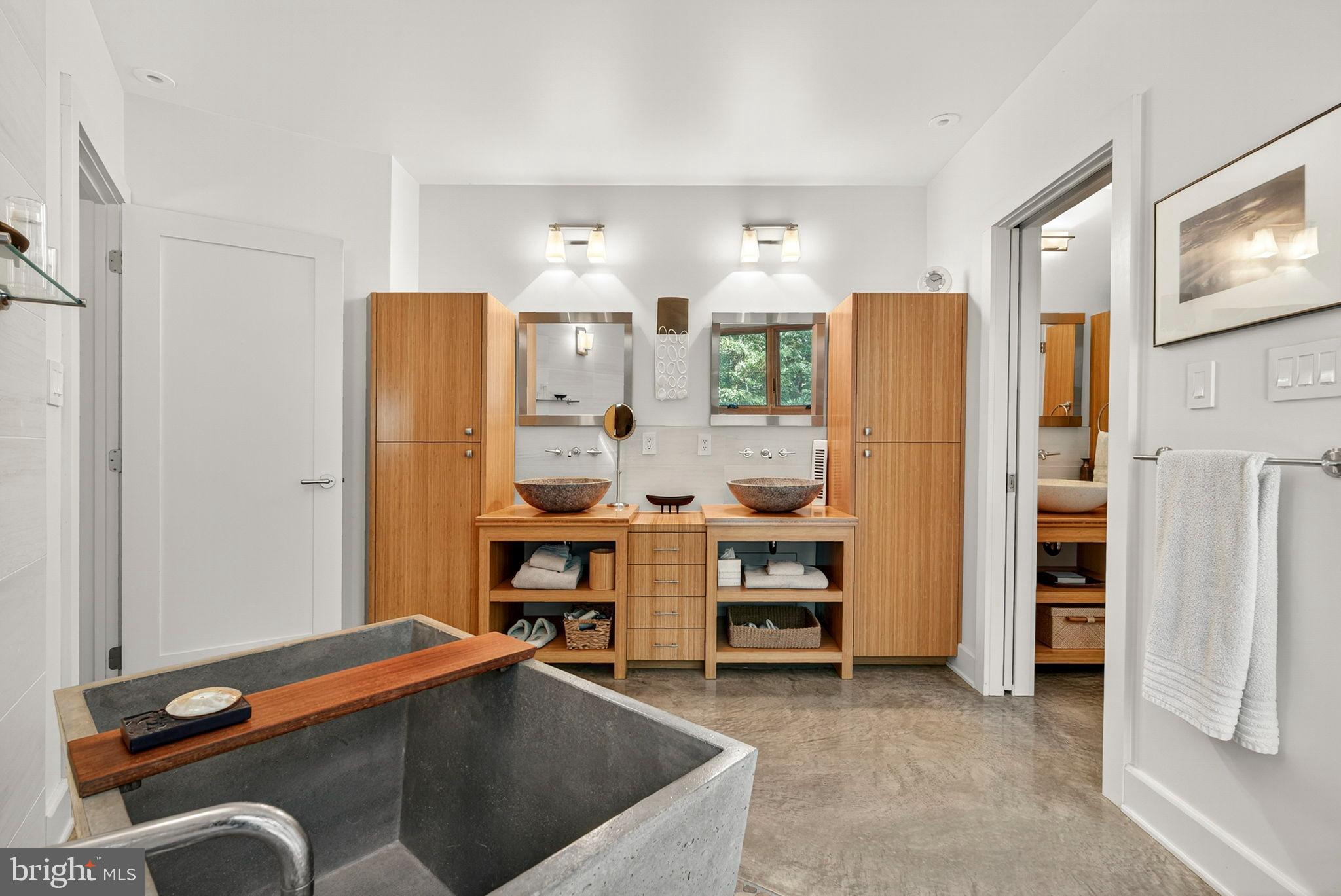 BROOMGRASS - Residential