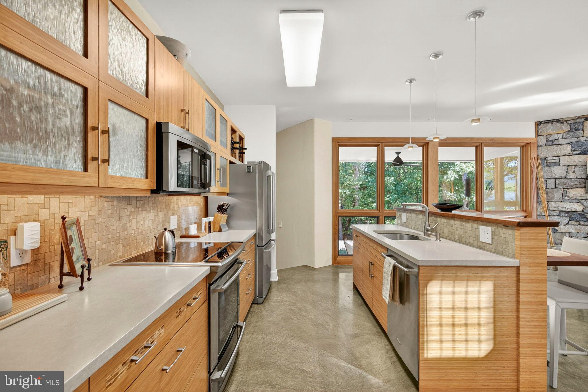 BROOMGRASS - Residential