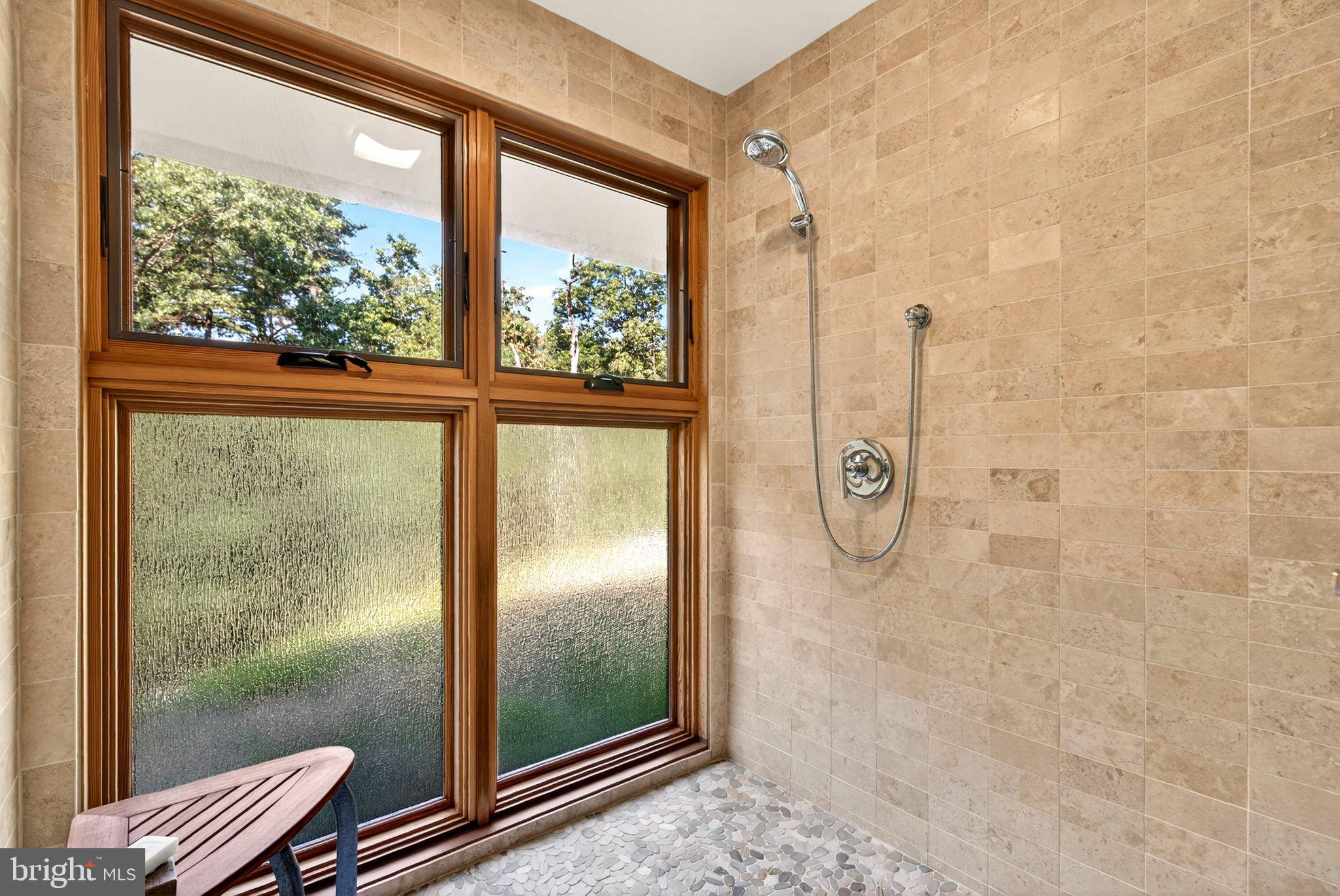 BROOMGRASS - Residential