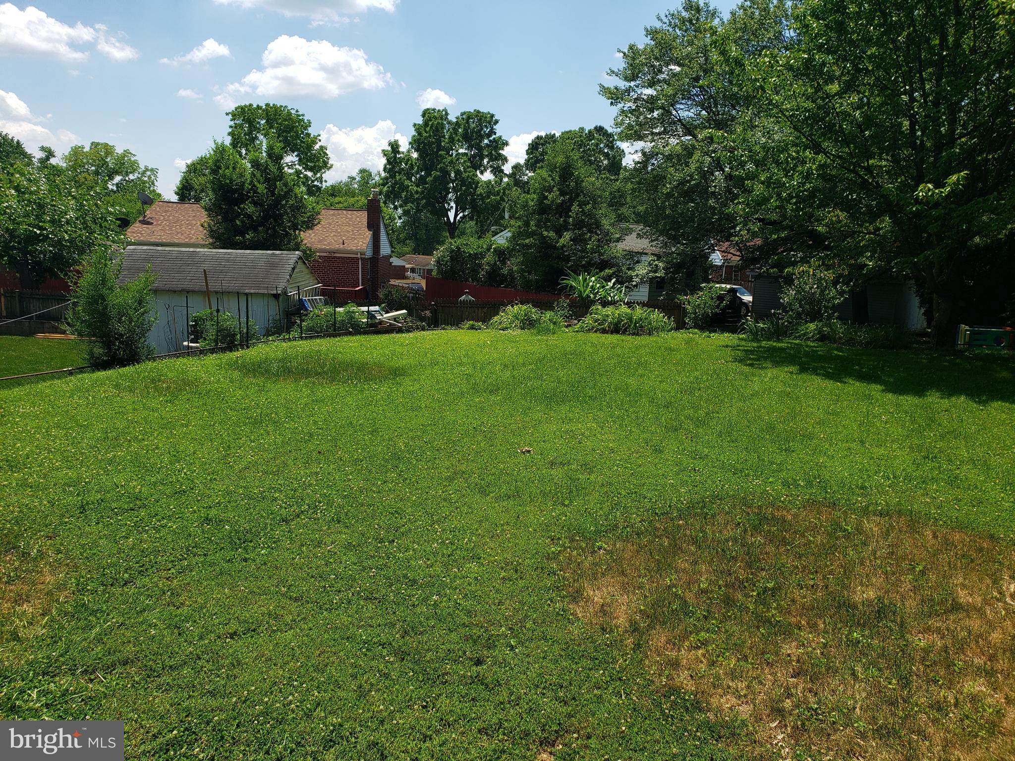 WHEATON WOODS - Residential Lease