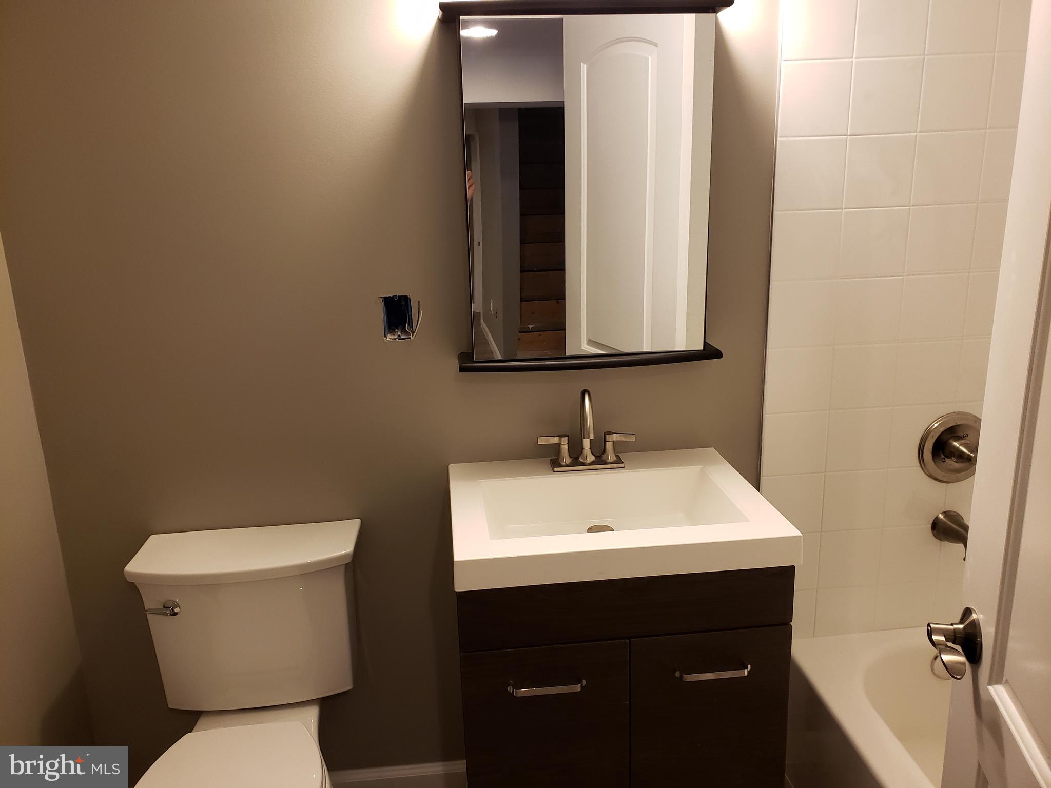 WHEATON WOODS - Residential Lease