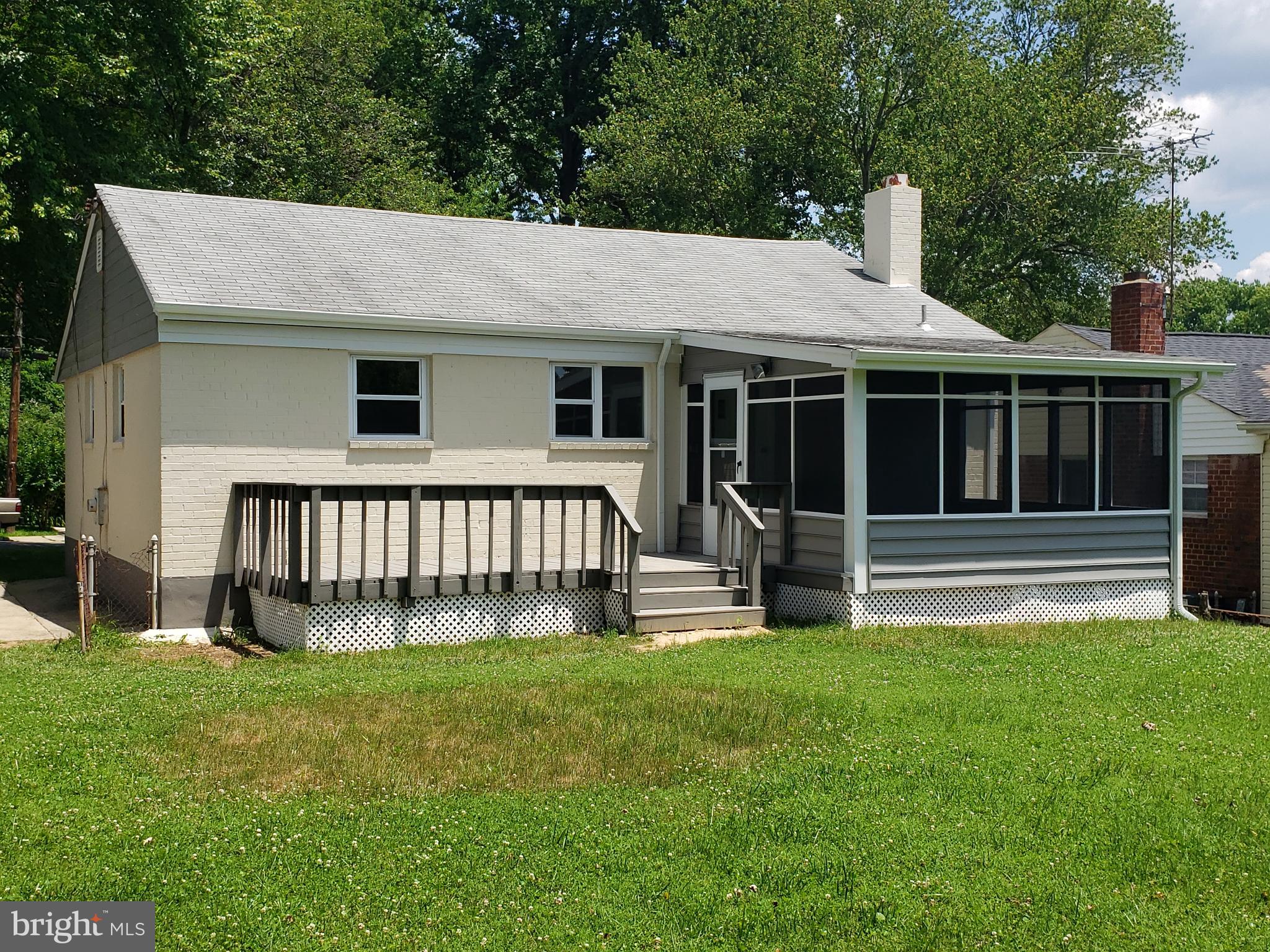 WHEATON WOODS - Residential Lease