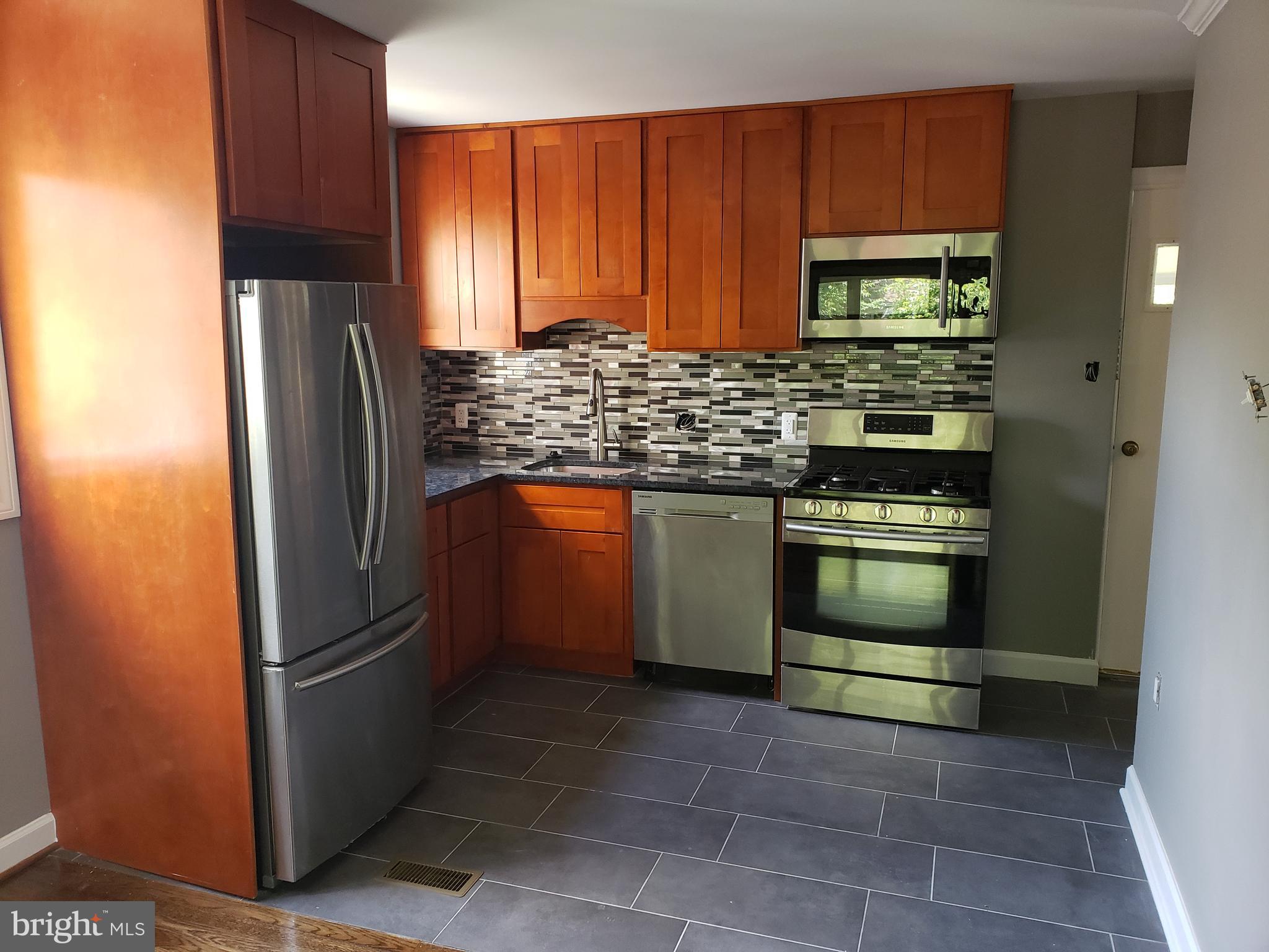 WHEATON WOODS - Residential Lease