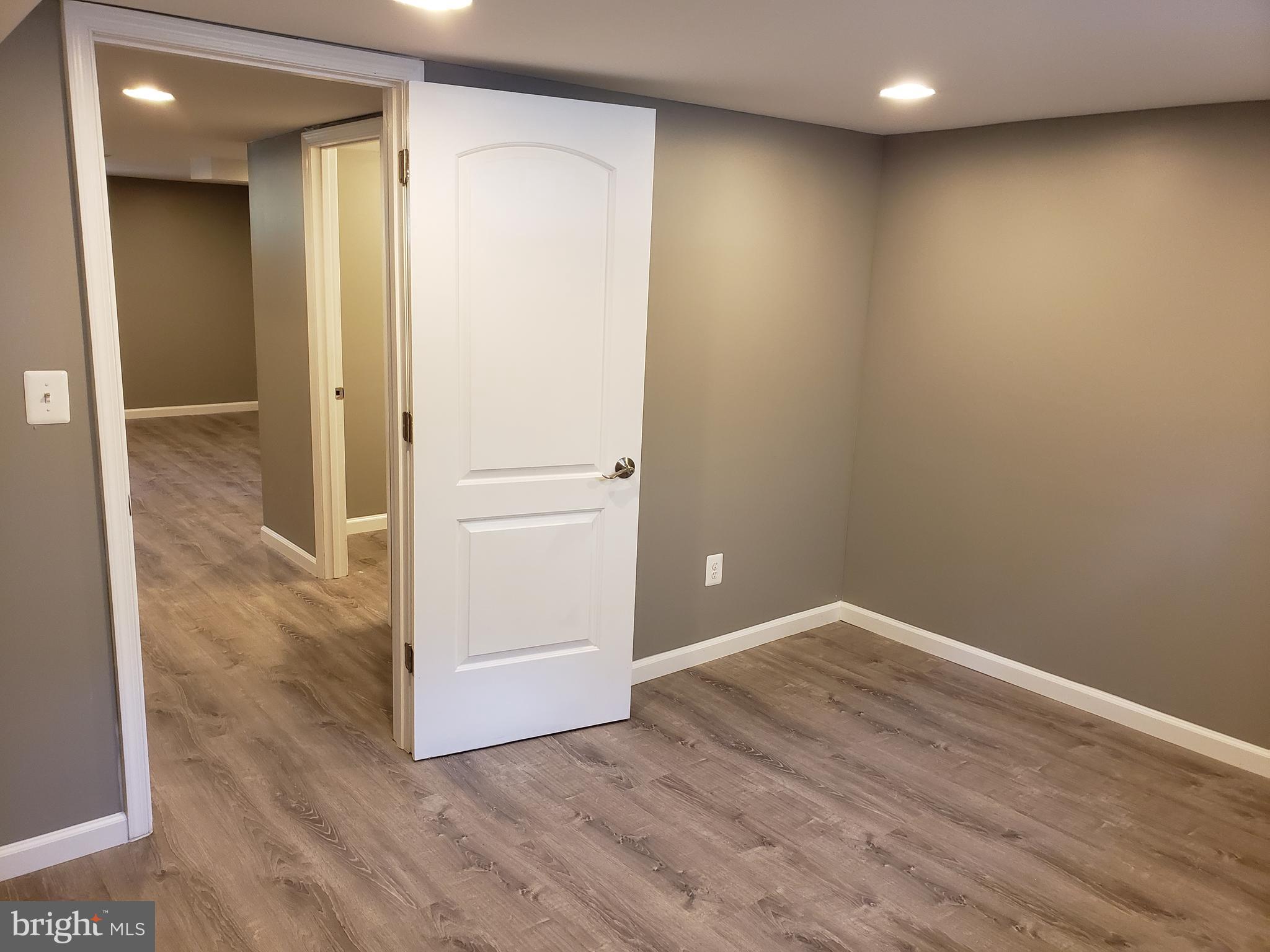 WHEATON WOODS - Residential Lease