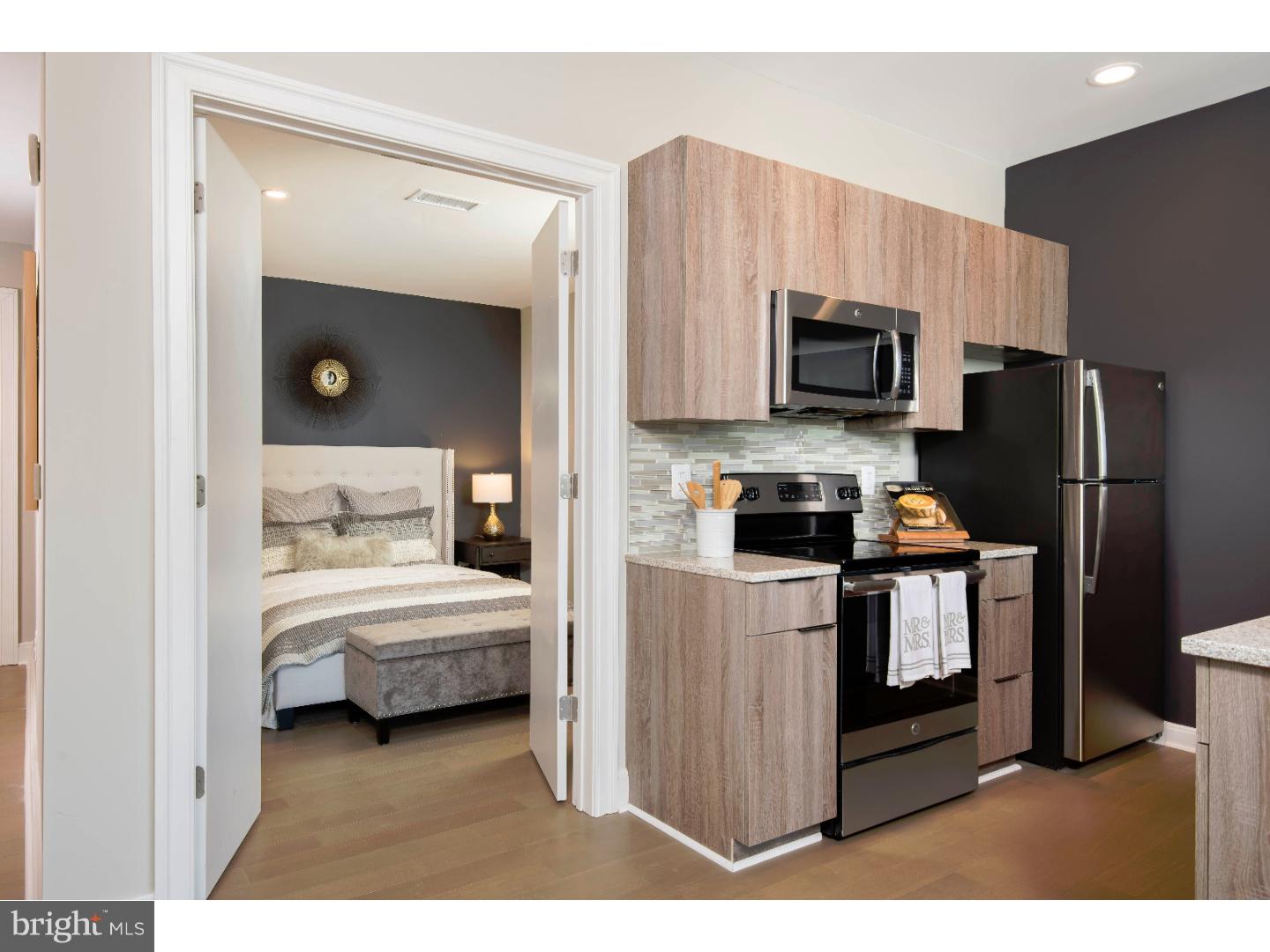 LOGAN SQUARE - Residential Lease