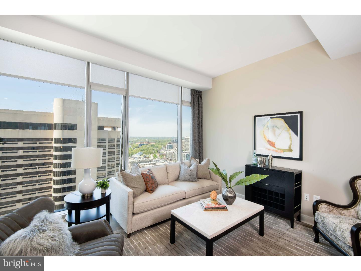 LOGAN SQUARE - Residential Lease