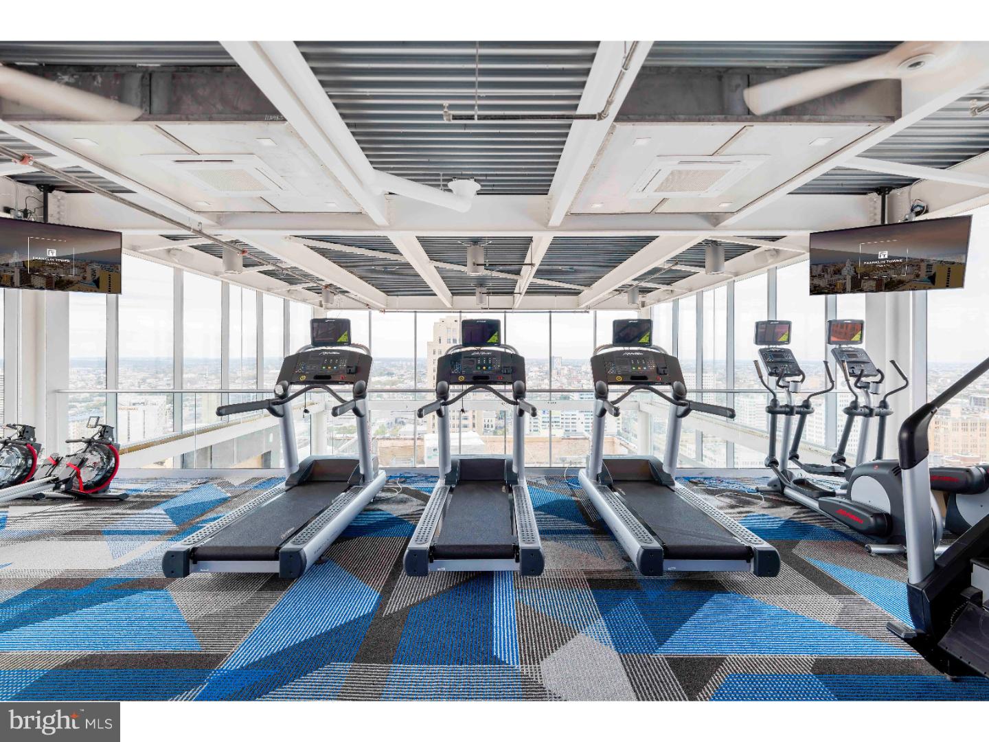 LOGAN SQUARE - Residential Lease