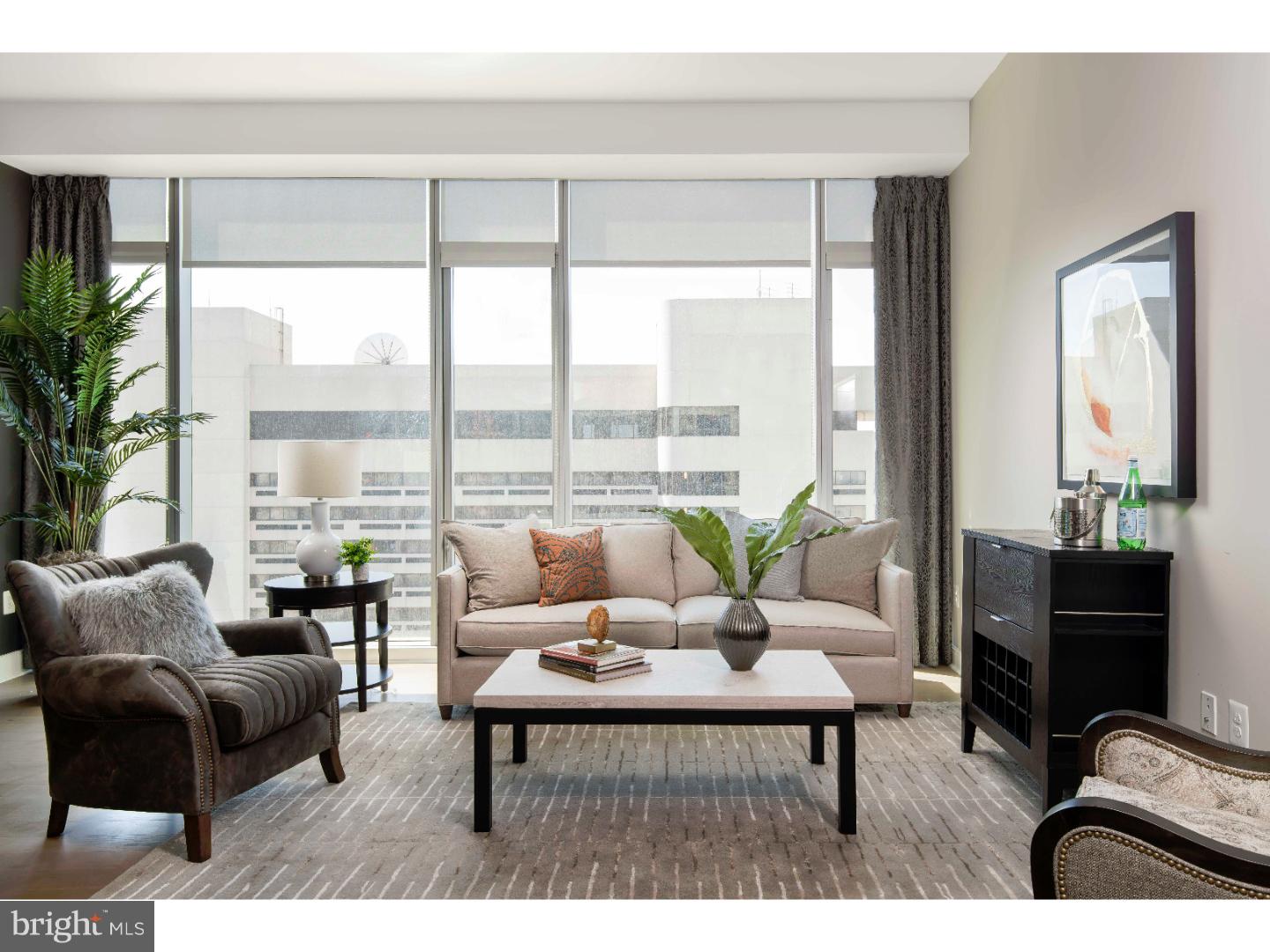 LOGAN SQUARE - Residential Lease