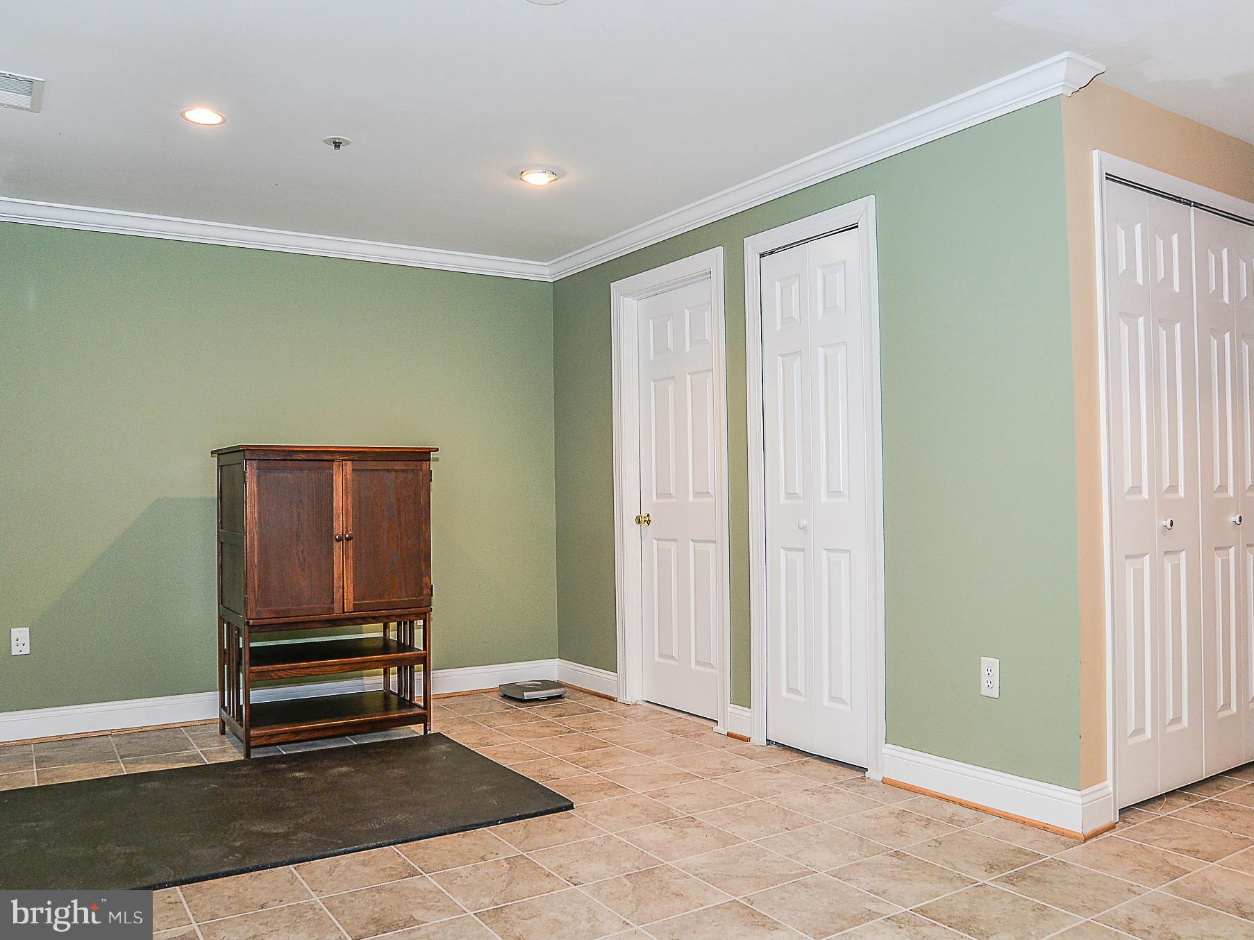 CROFTON COMMONS - Residential