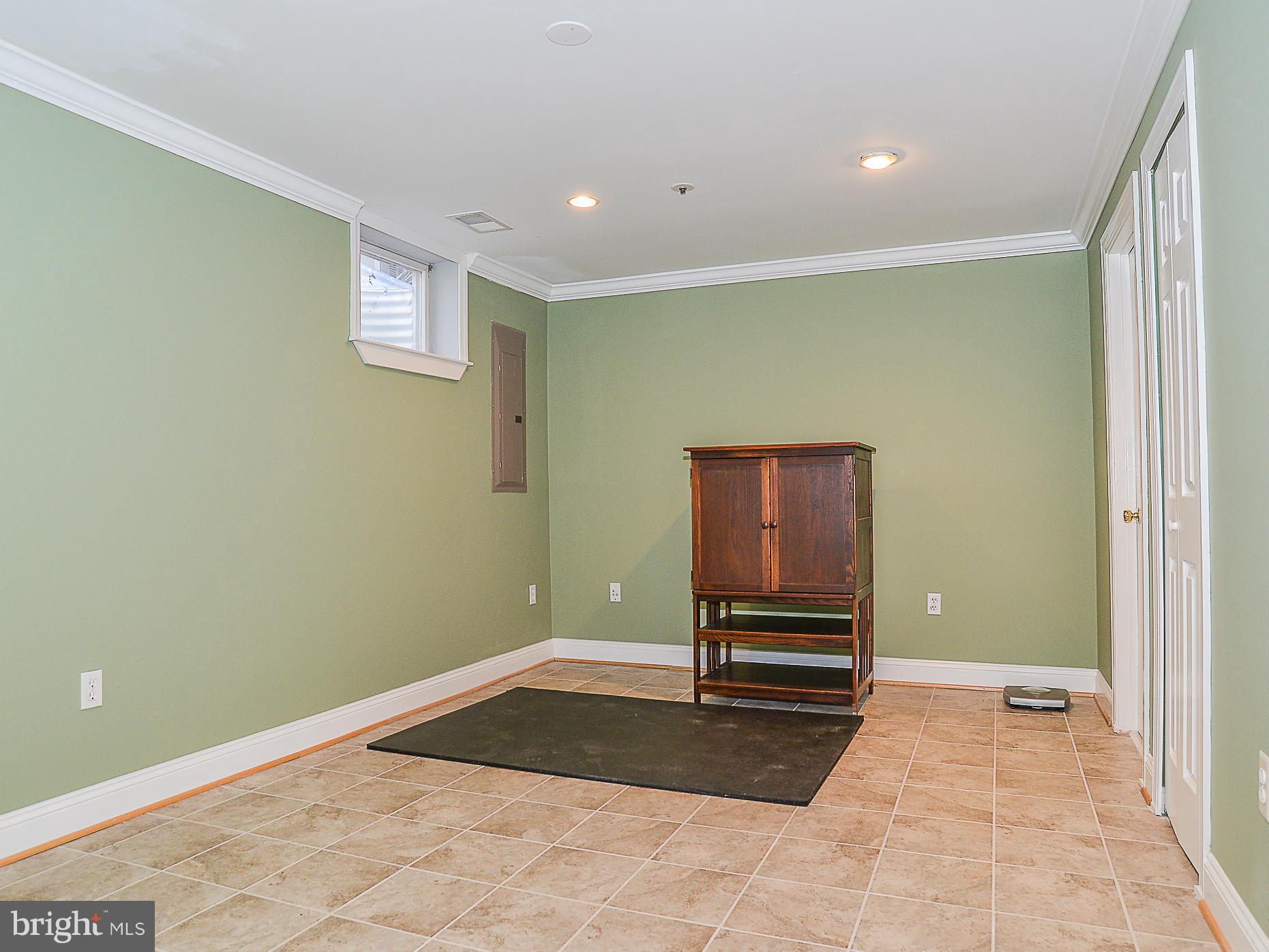 CROFTON COMMONS - Residential