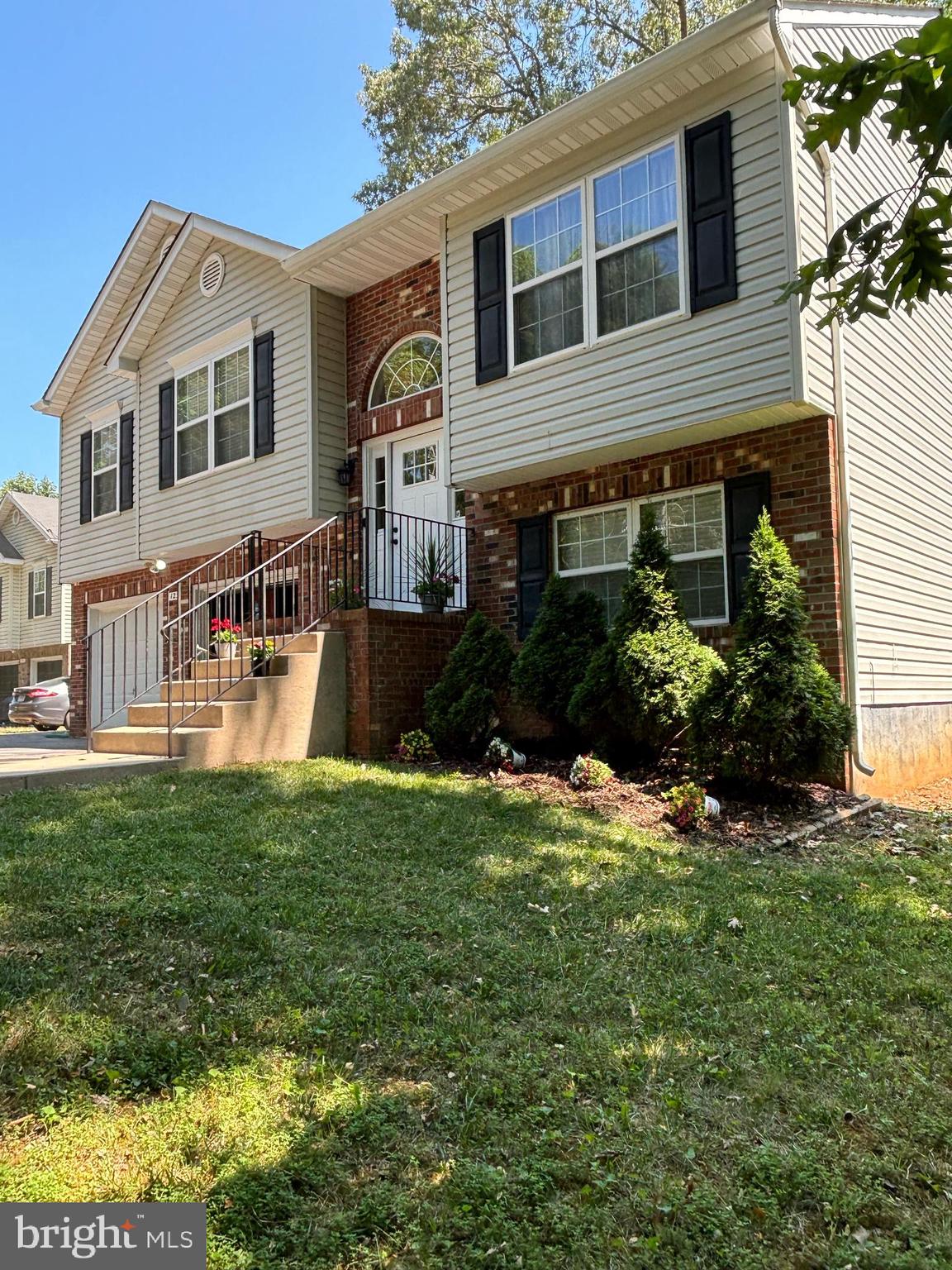 HIDDEN LAKE - Residential