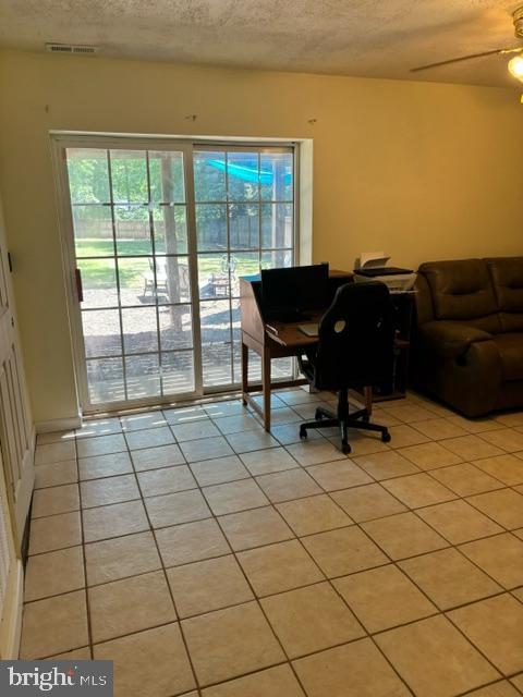 HIDDEN LAKE - Residential