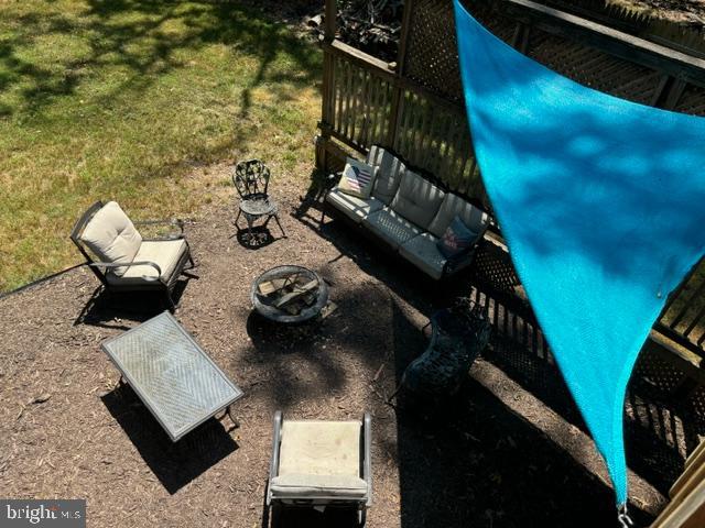 HIDDEN LAKE - Residential