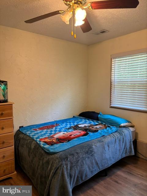 HIDDEN LAKE - Residential