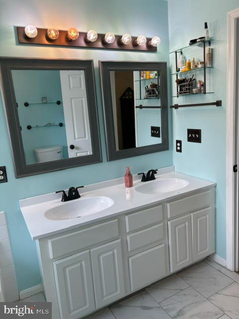 HIDDEN LAKE - Residential