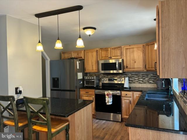 HIDDEN LAKE - Residential